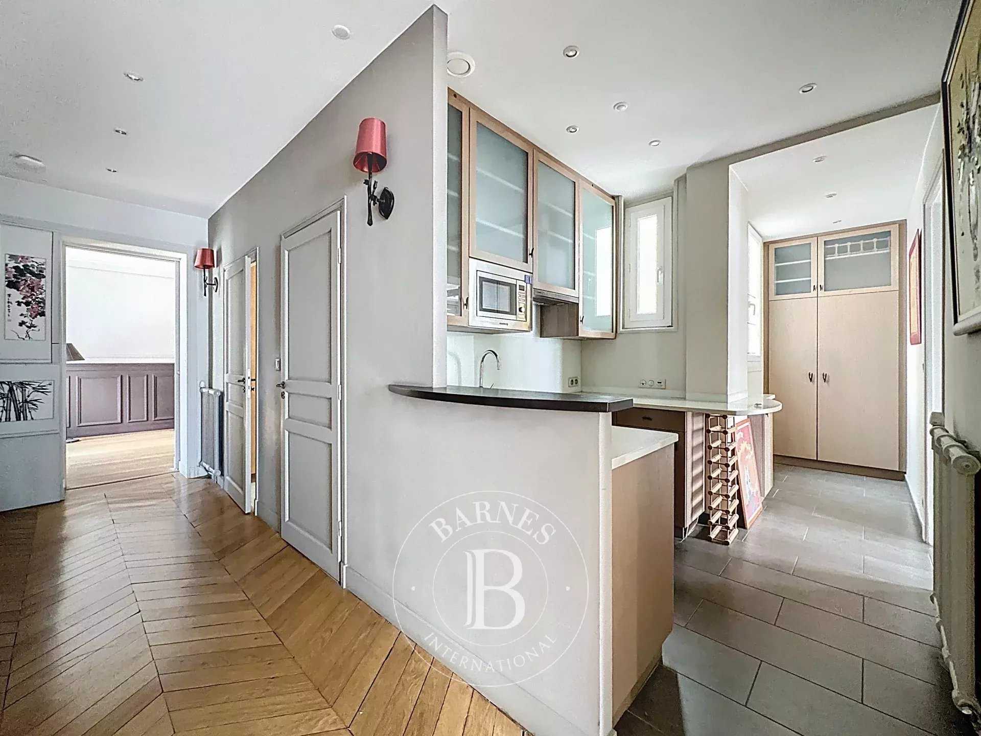Paris  - Apartment 2 Bedrooms