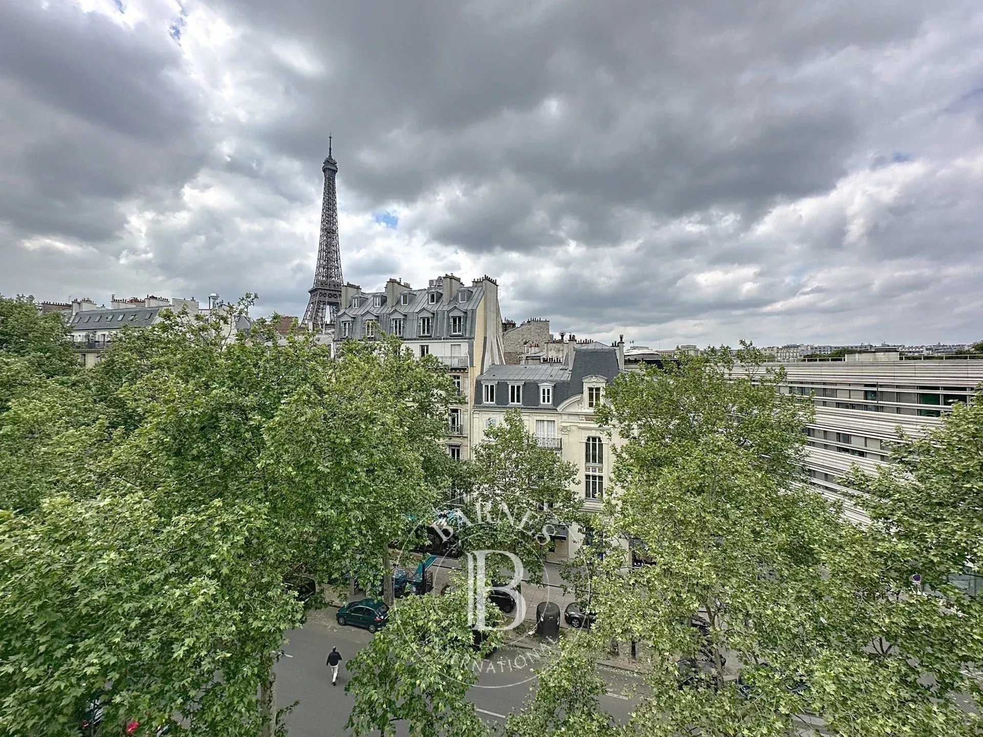 Paris  - Appartement 2 Pièces, 1 Chambre