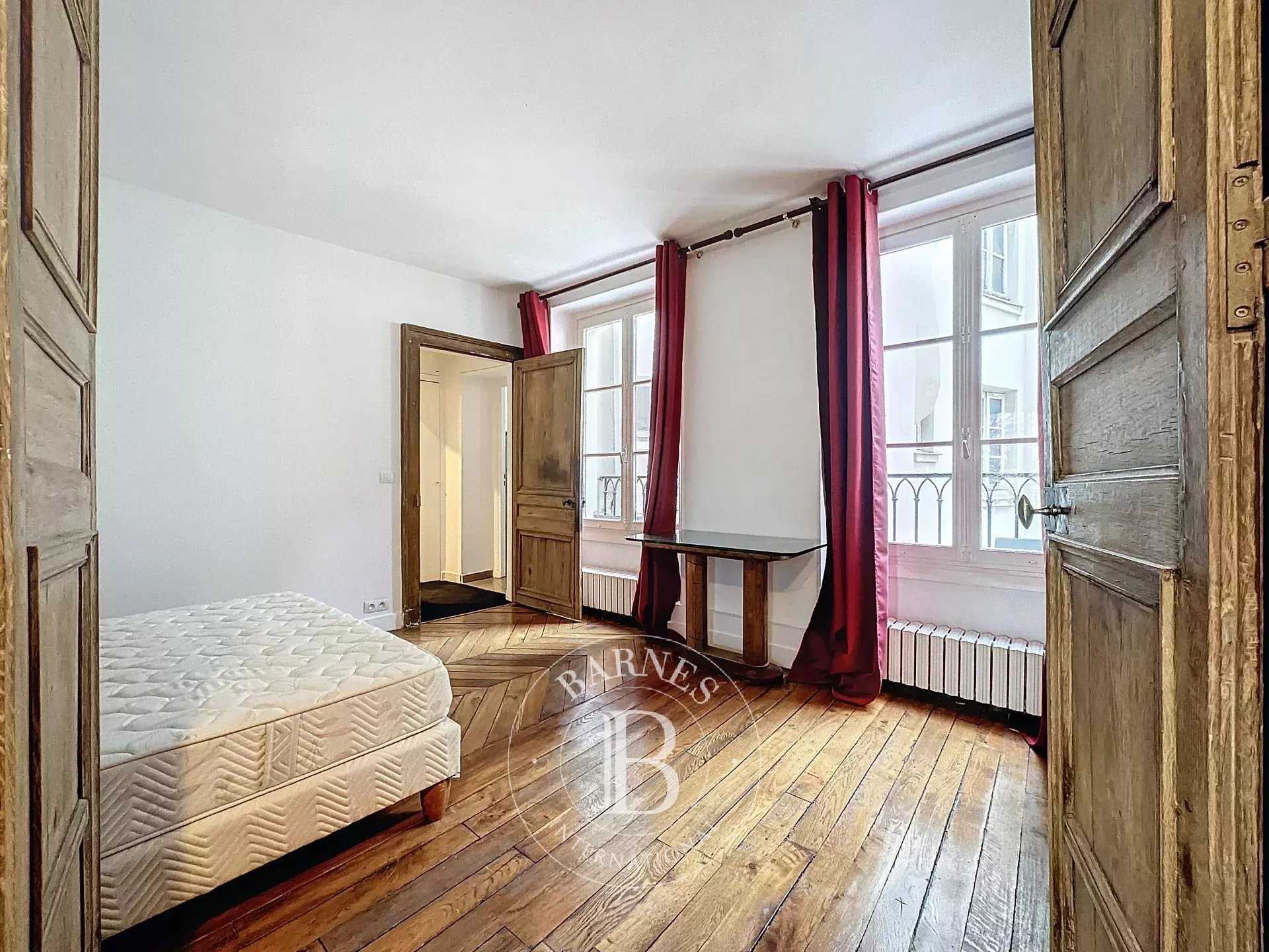 Paris  - Appartement 3 Pièces, 1 Chambre