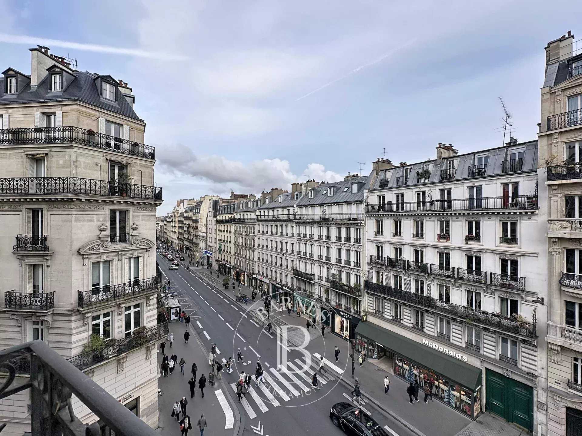 Paris  - Appartement 5 Pi&egrave;ces 3 Chambres