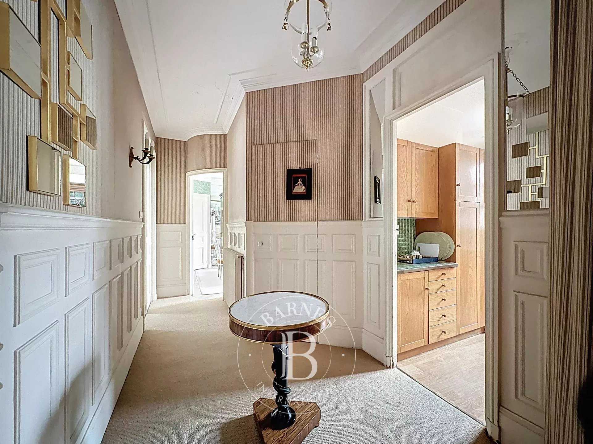 Paris  - Apartment 2 Bedrooms