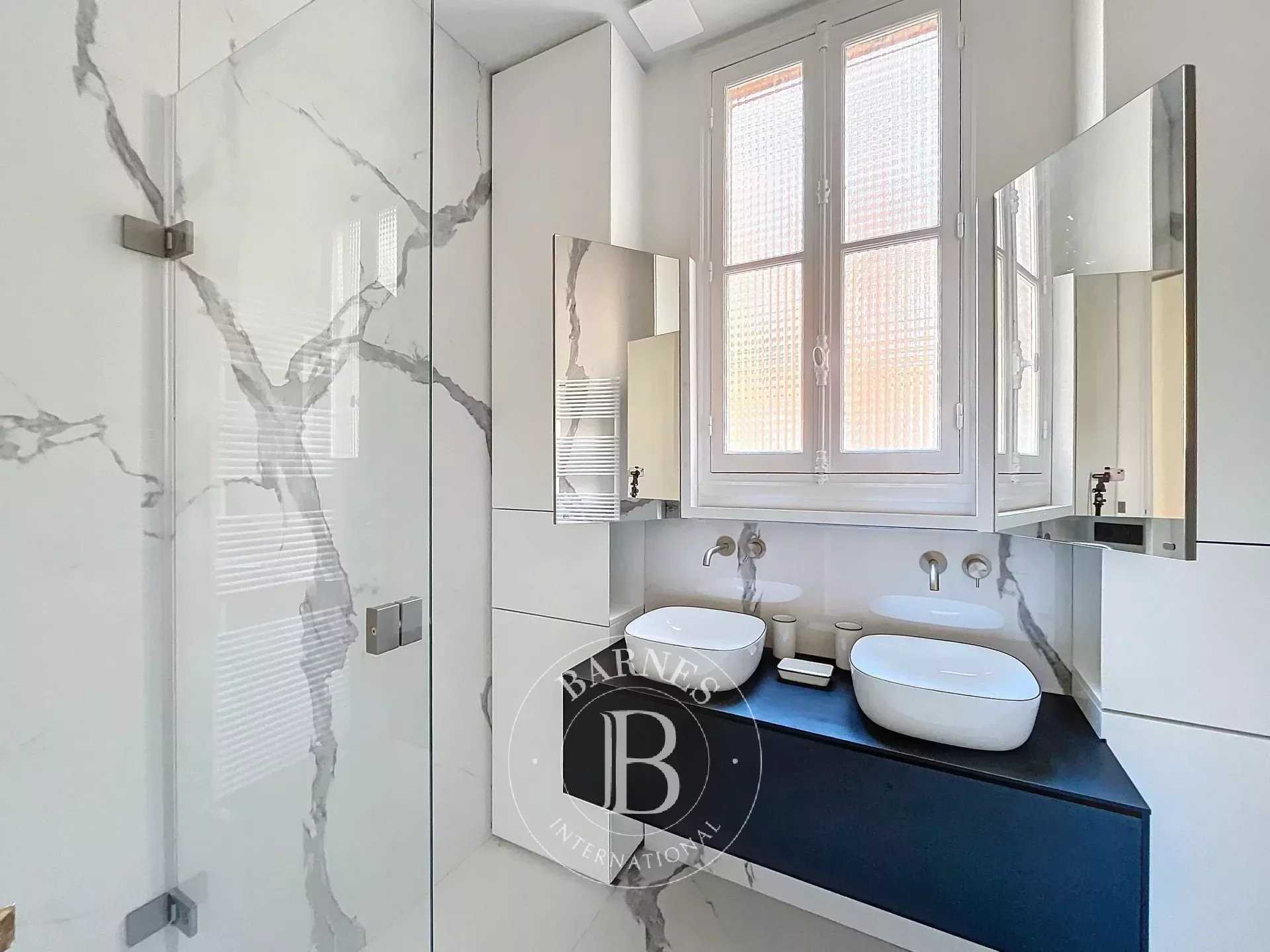 Paris  - Apartment 2 Bedrooms