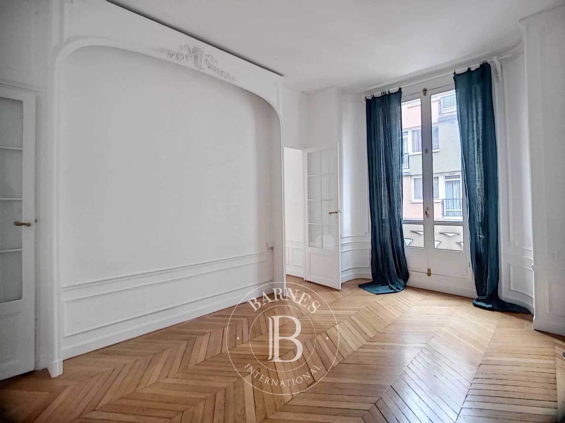 Paris  - Piso 6 Cuartos 4 Habitaciones