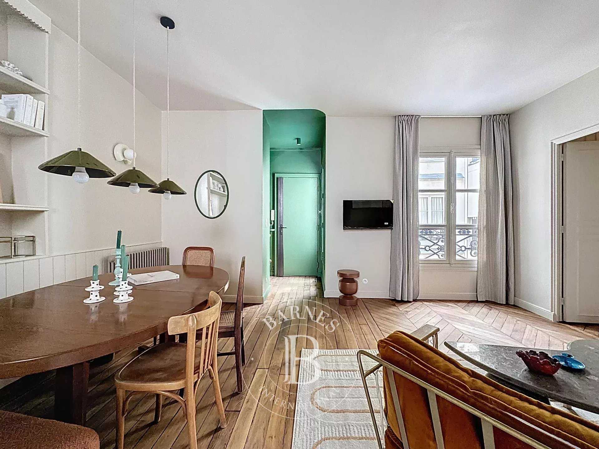 Paris  - Appartement 2 Pièces, 1 Chambre