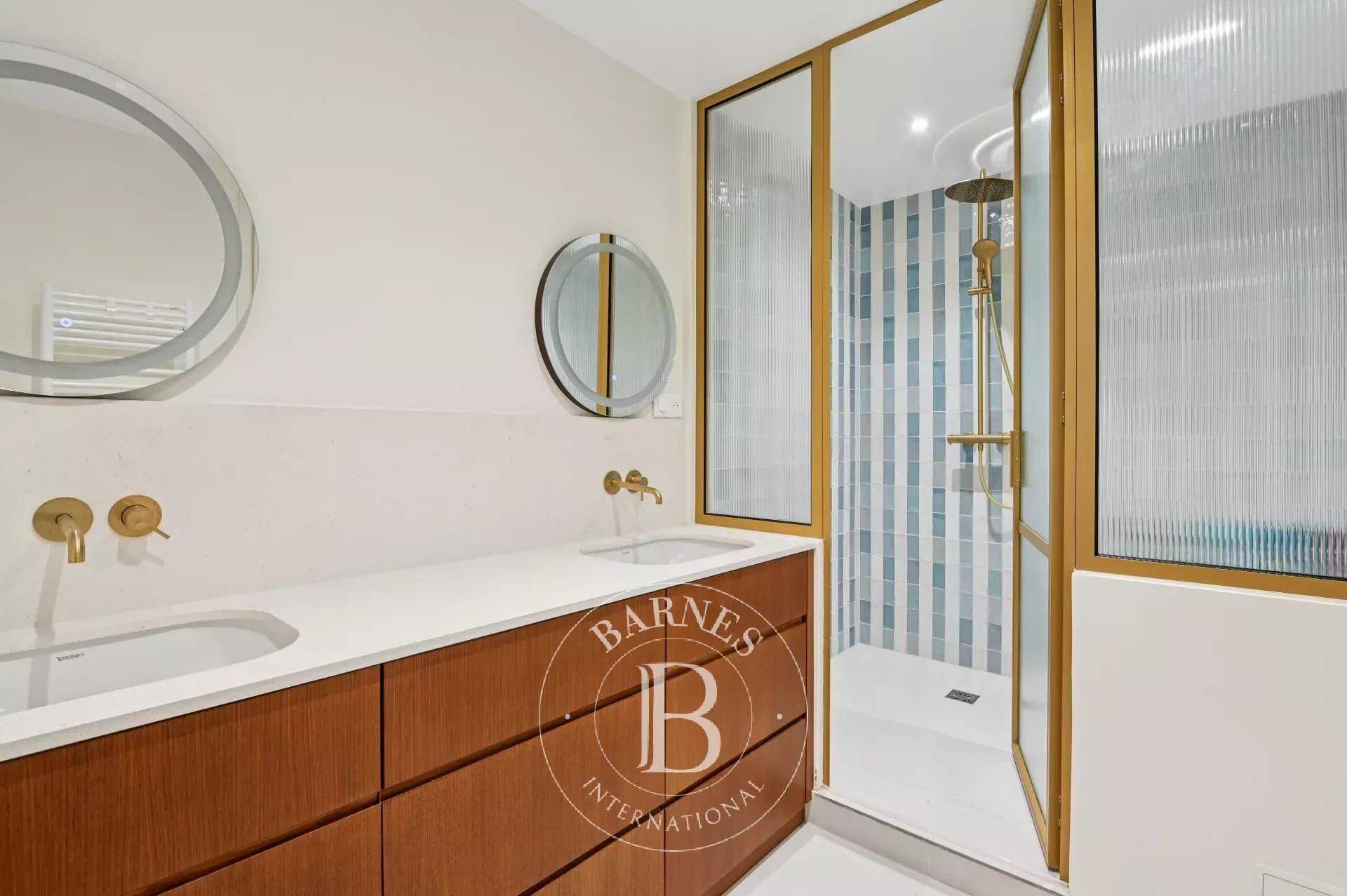 Paris  - Apartment 2 Bedrooms