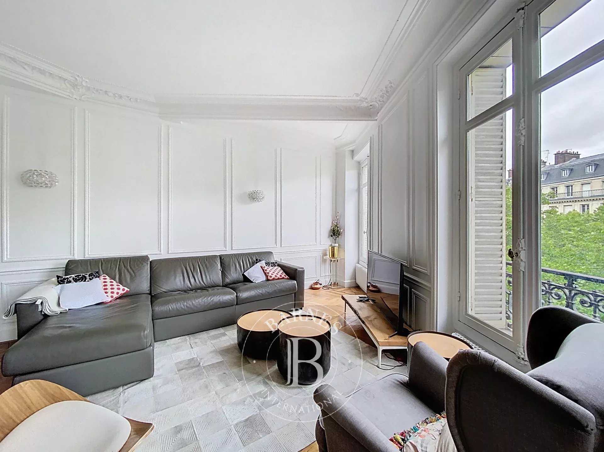 Paris  - Apartment 3 Bedrooms