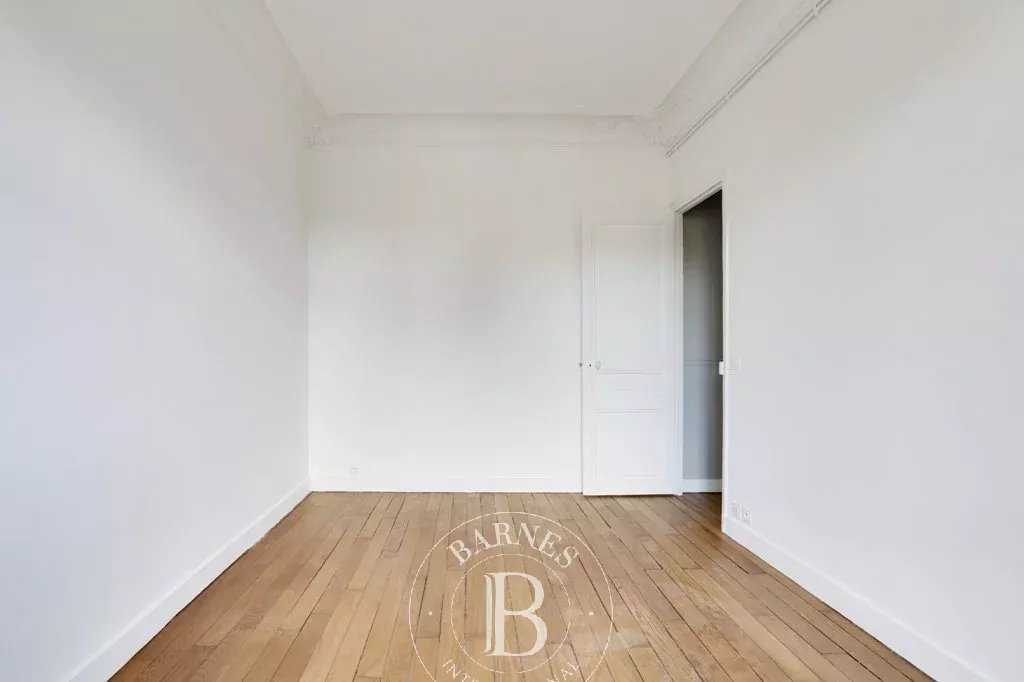 Paris  - Appartement 4 Pièces 2 Chambres