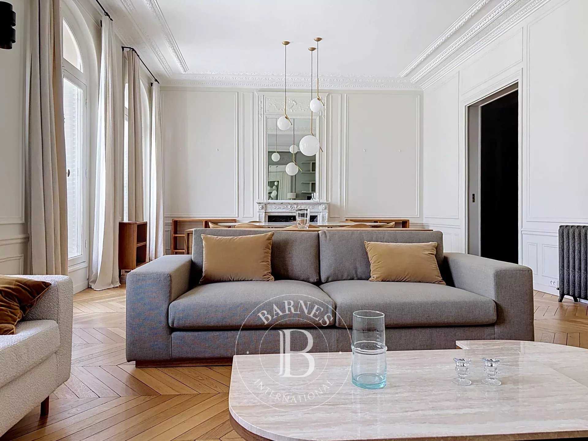 Paris  - Apartment 3 Bedrooms