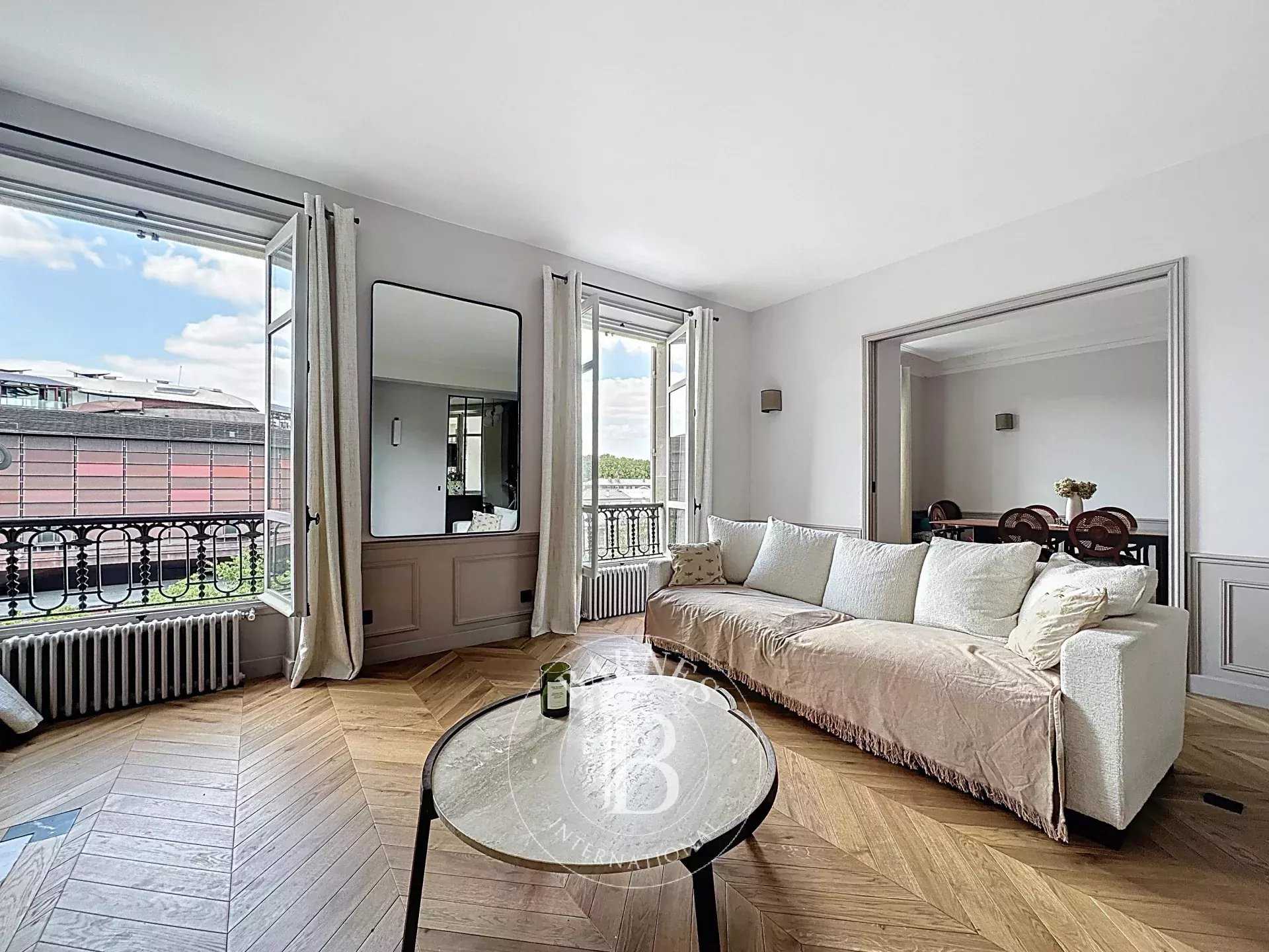 Paris  - Apartment 2 Bedrooms