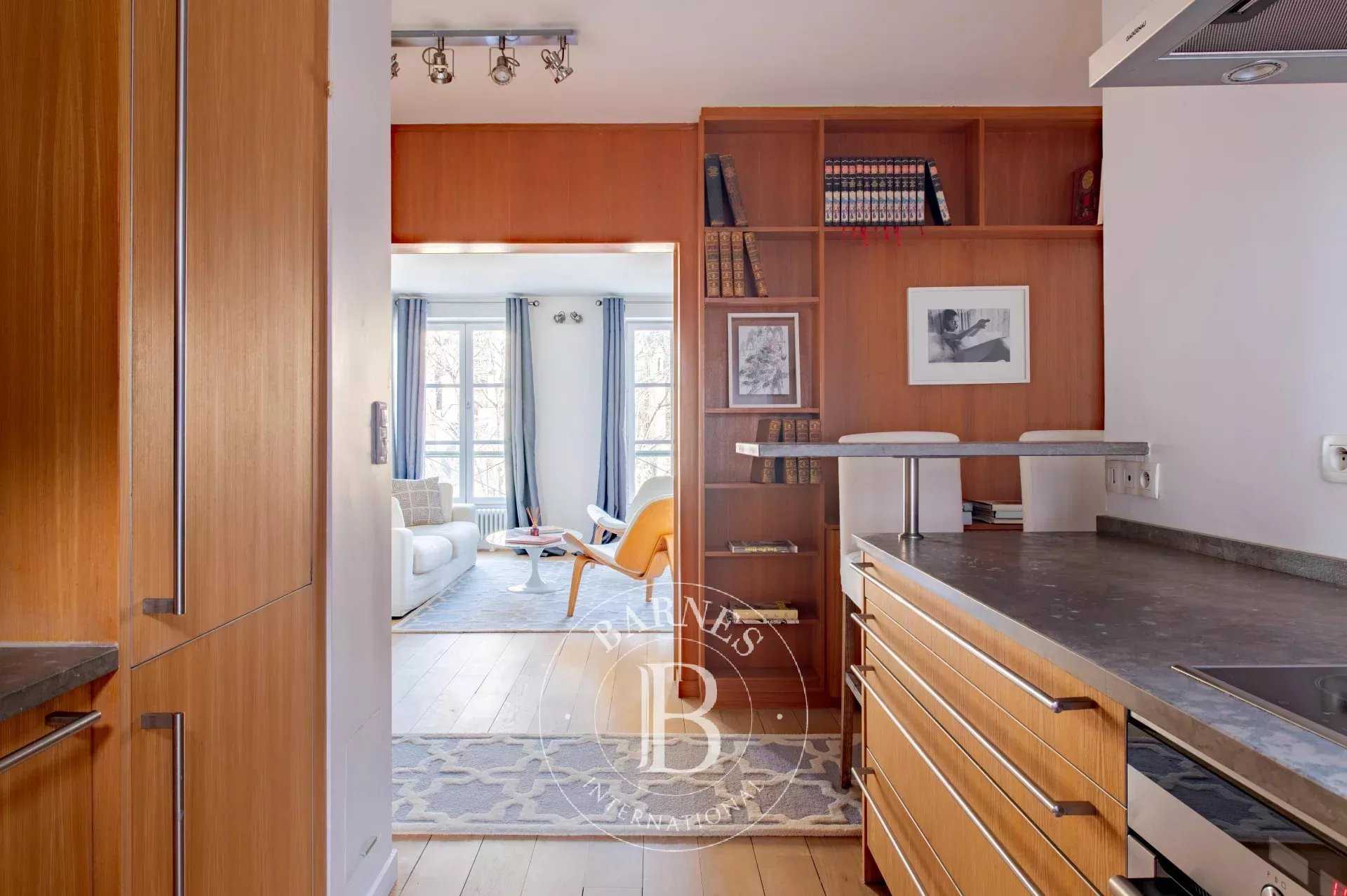 Paris  - Apartment 2 Bedrooms