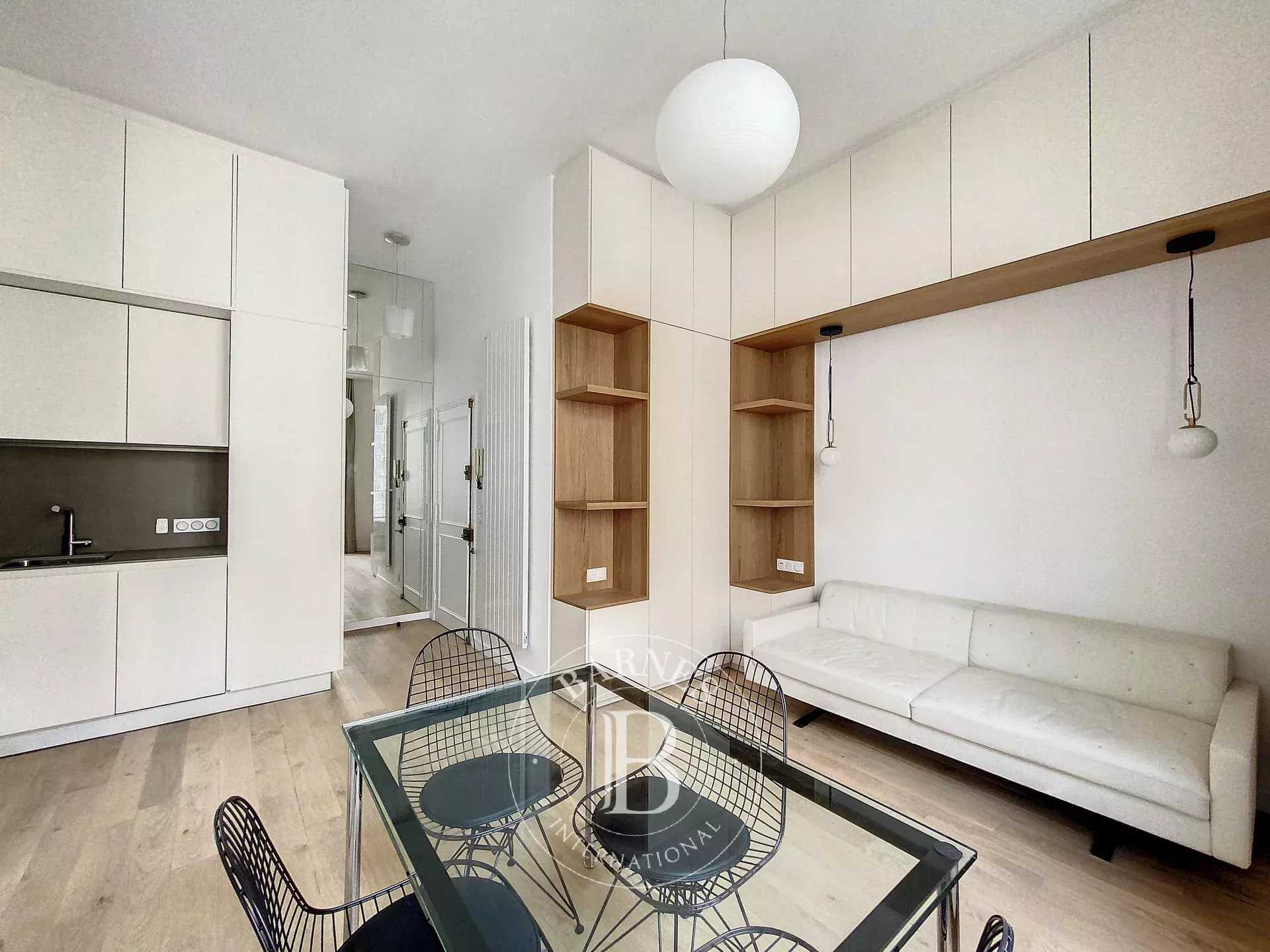 Paris  - Appartement 2 Pi&egrave;ces, 1 Chambre