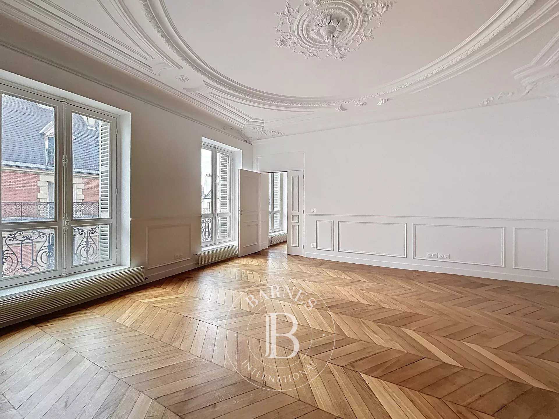 Paris  - Appartement 4 Pièces 3 Chambres