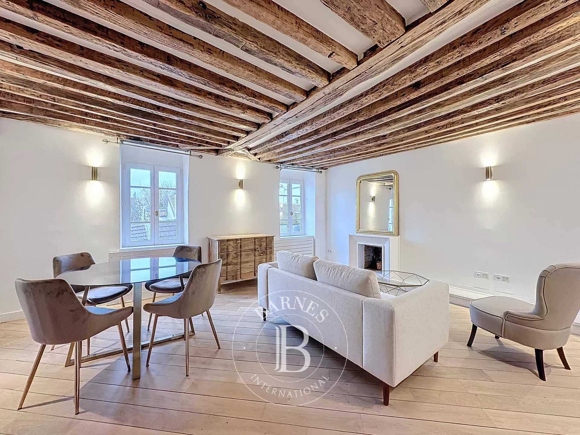 Paris  - Appartement 2 Pièces, 1 Chambre