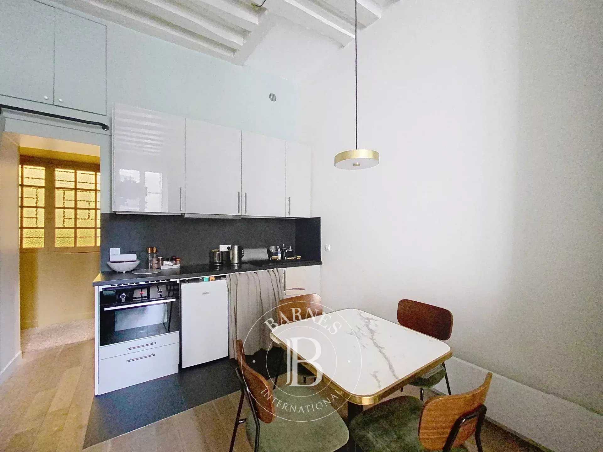 Paris  - Piso 2 Cuartos, 1 Habitacion