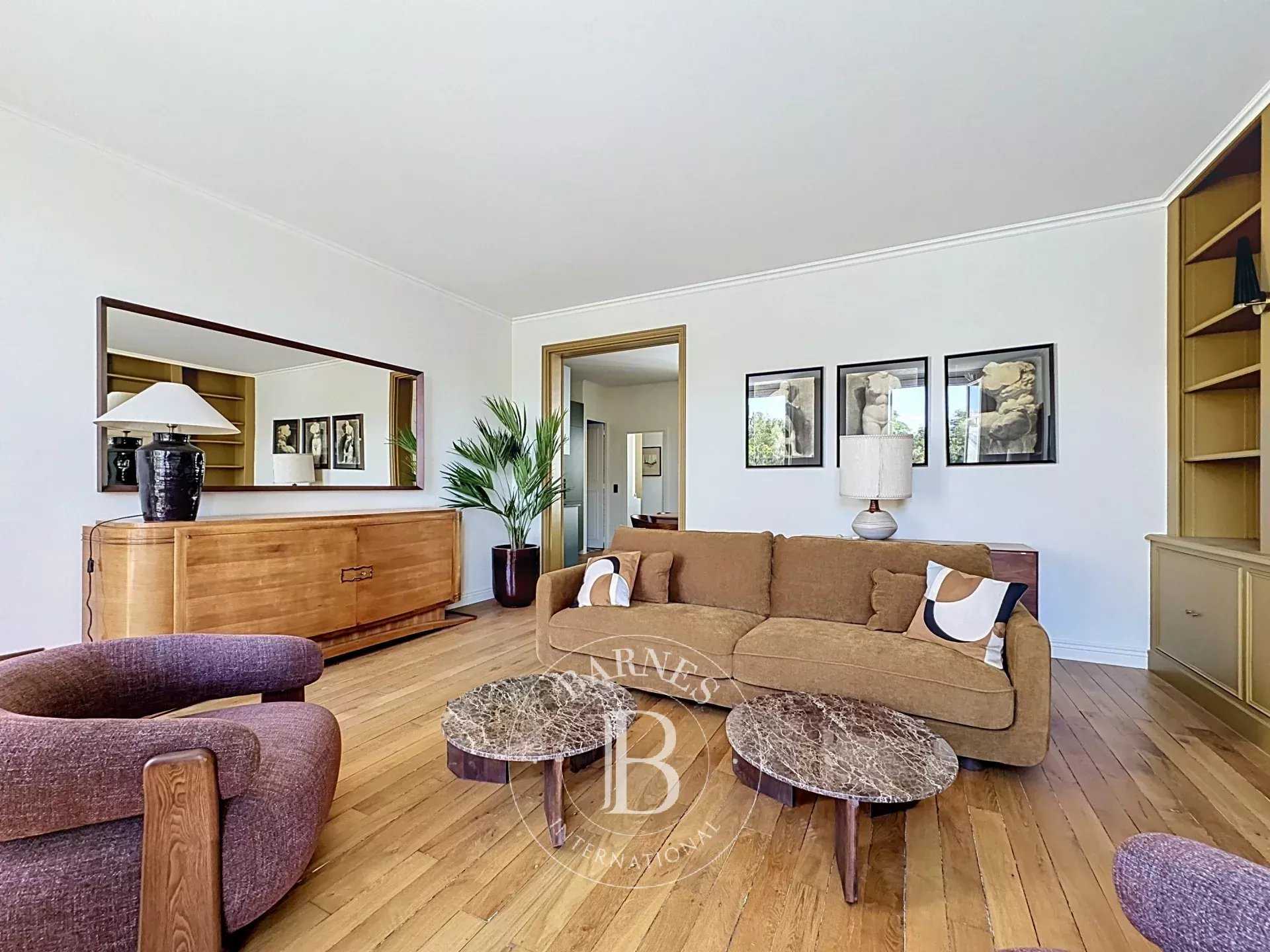 Paris  - Apartment 2 Bedrooms
