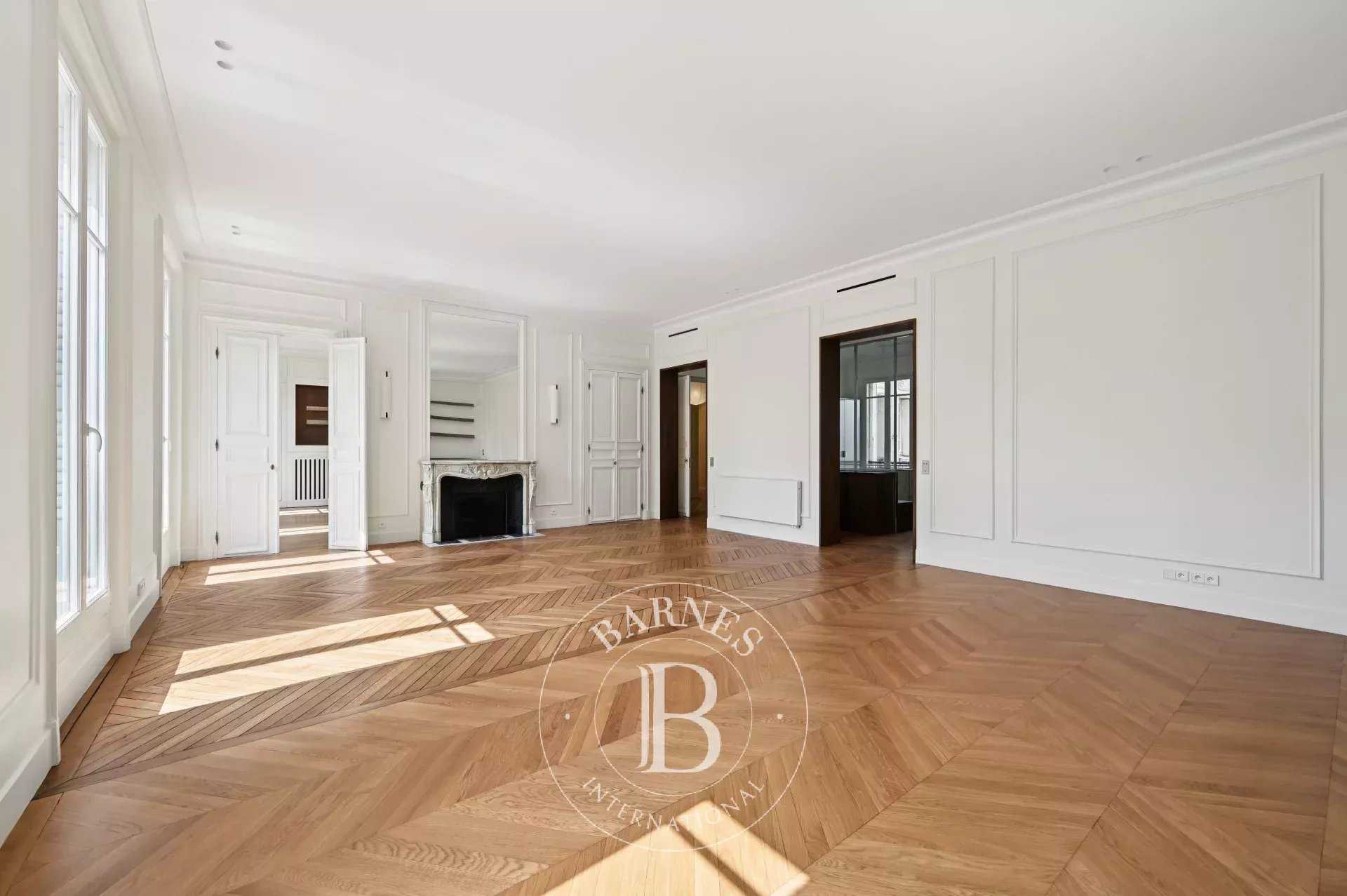 Paris  - Apartment 4 Bedrooms