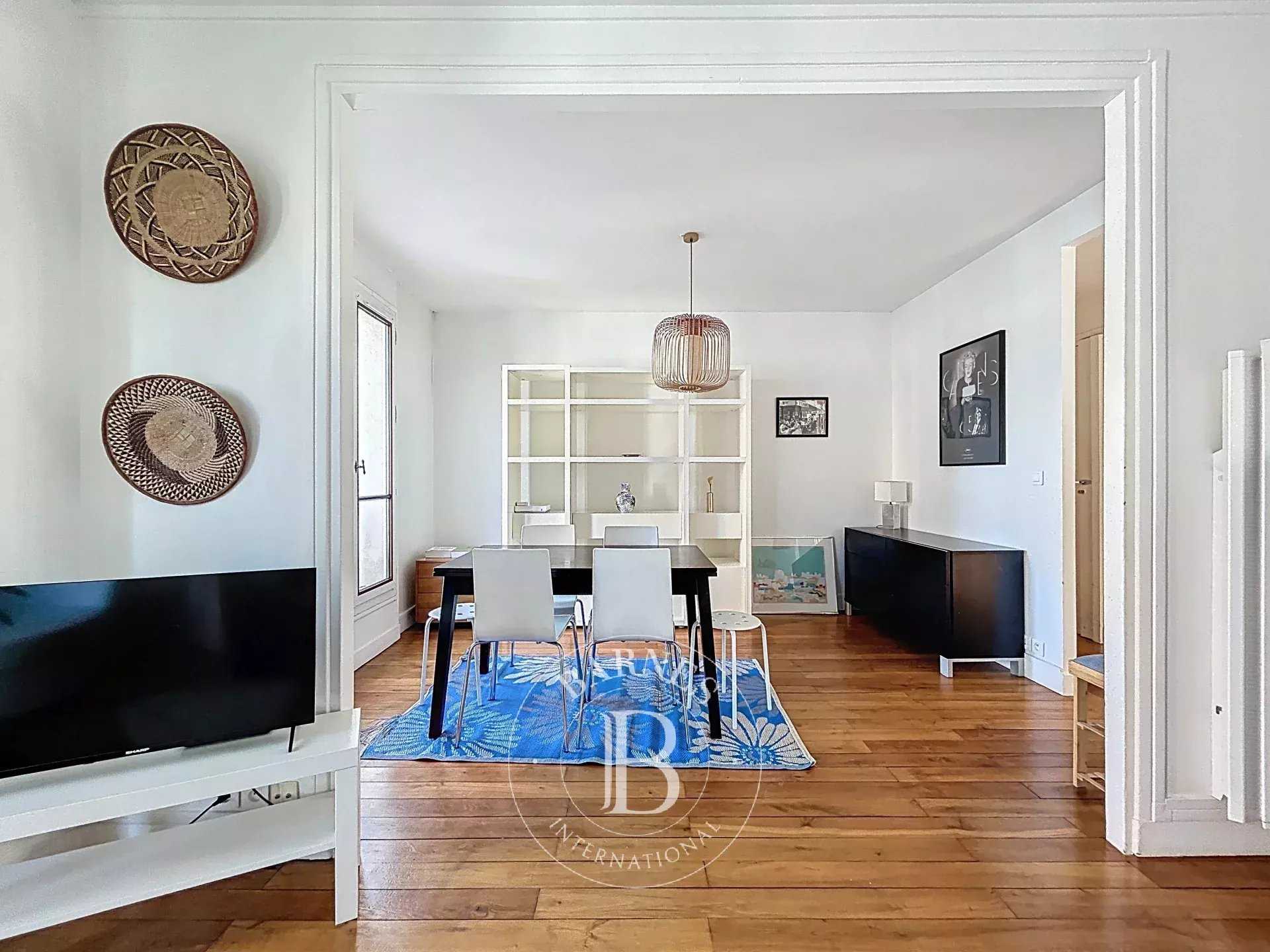 Paris  - Apartment 2 Bedrooms