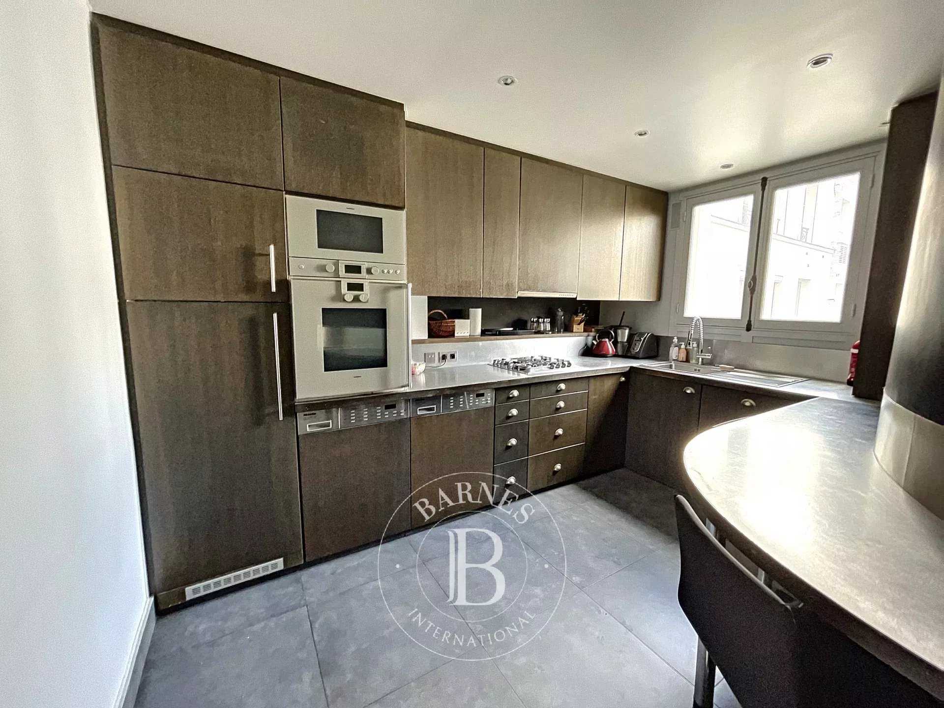 Paris  - Piso 6 Cuartos 4 Habitaciones