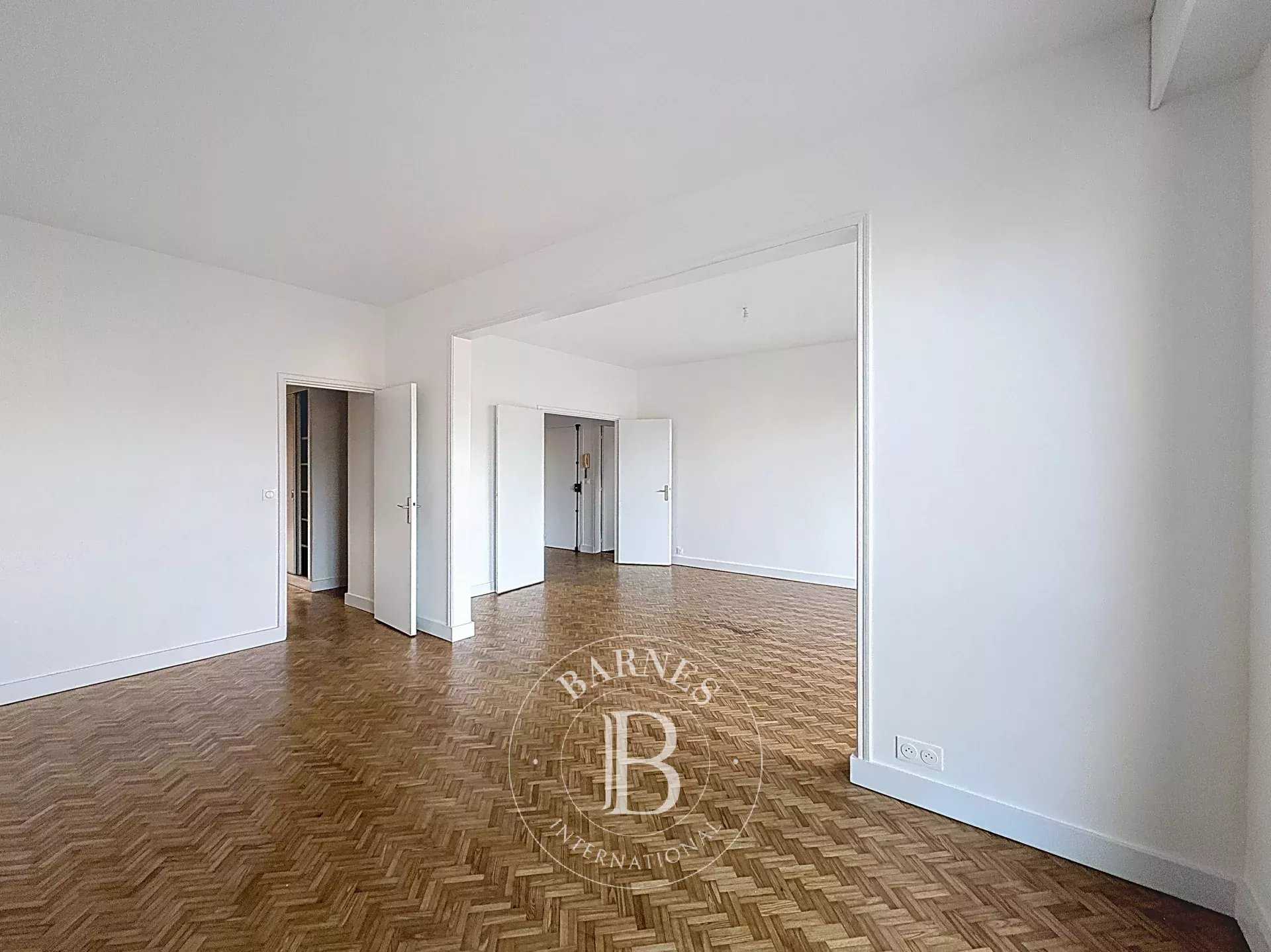 Paris  - Appartement 2 Pi&egrave;ces, 1 Chambre