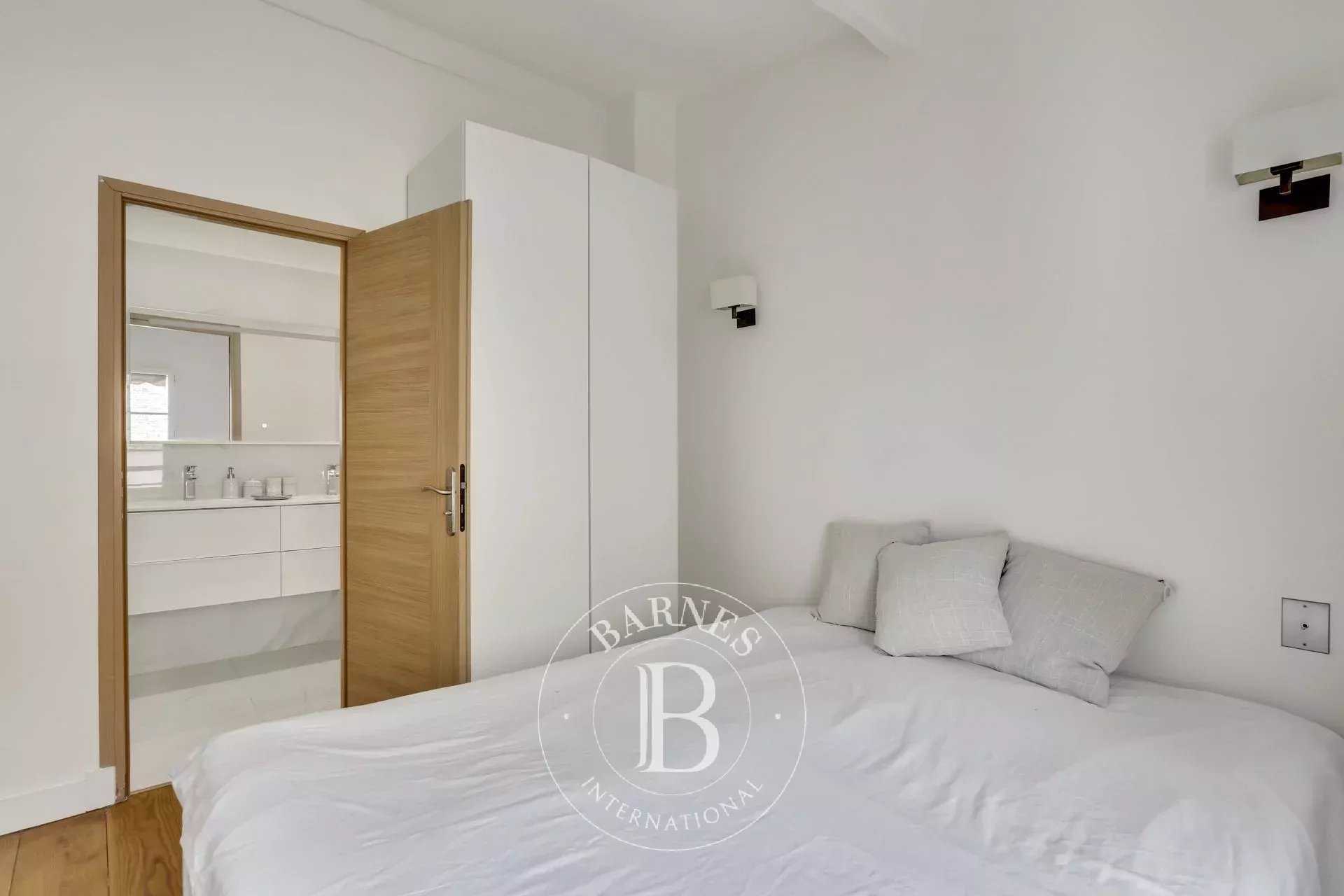 Paris  - Piso 2 Cuartos, 1 Habitacion