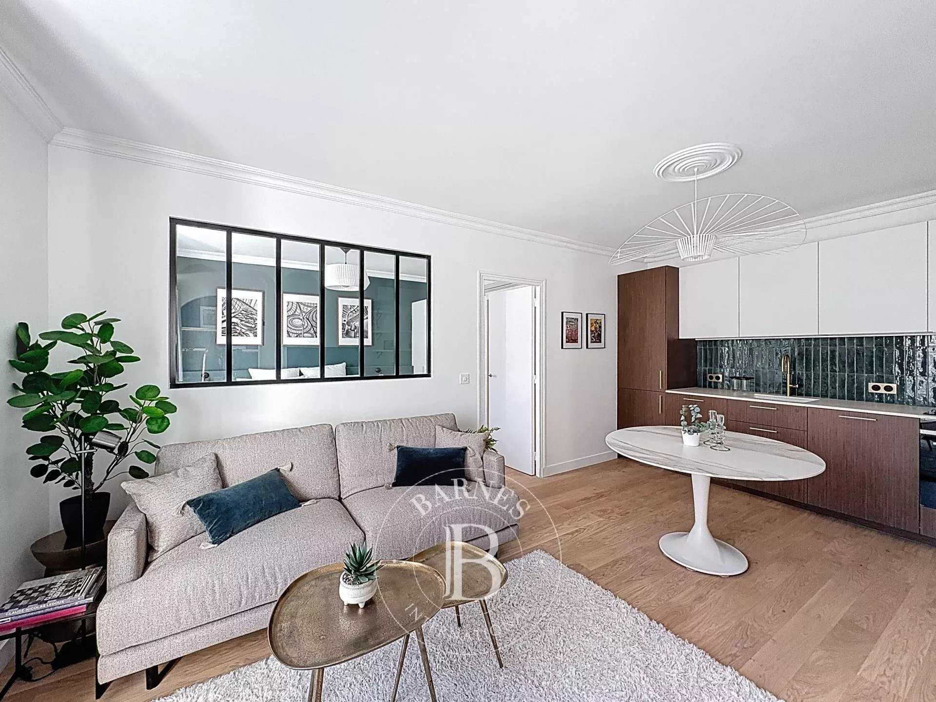 Paris  - Appartement 2 Pi&egrave;ces, 1 Chambre