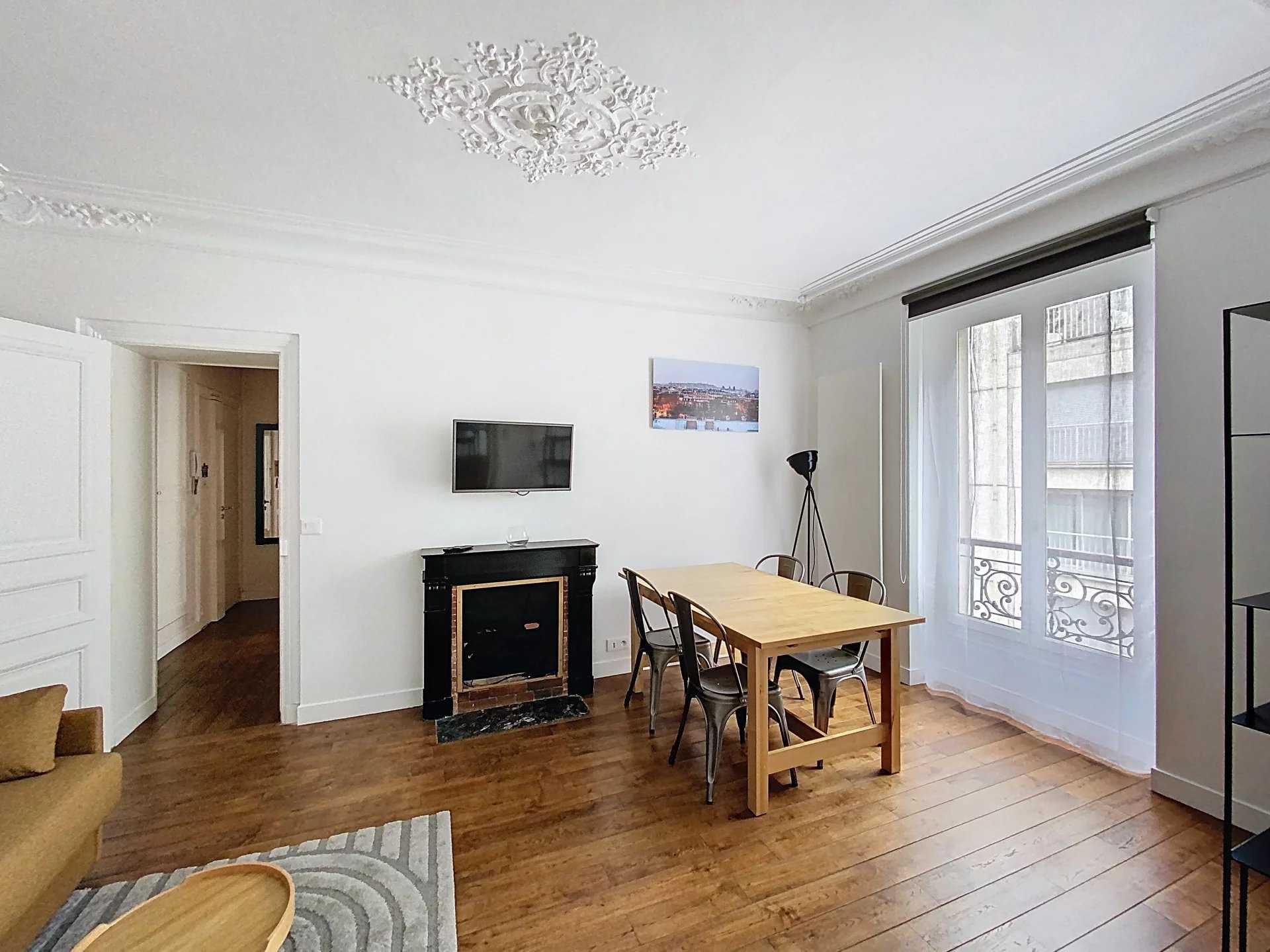 Paris  - Appartement 2 Pièces, 1 Chambre