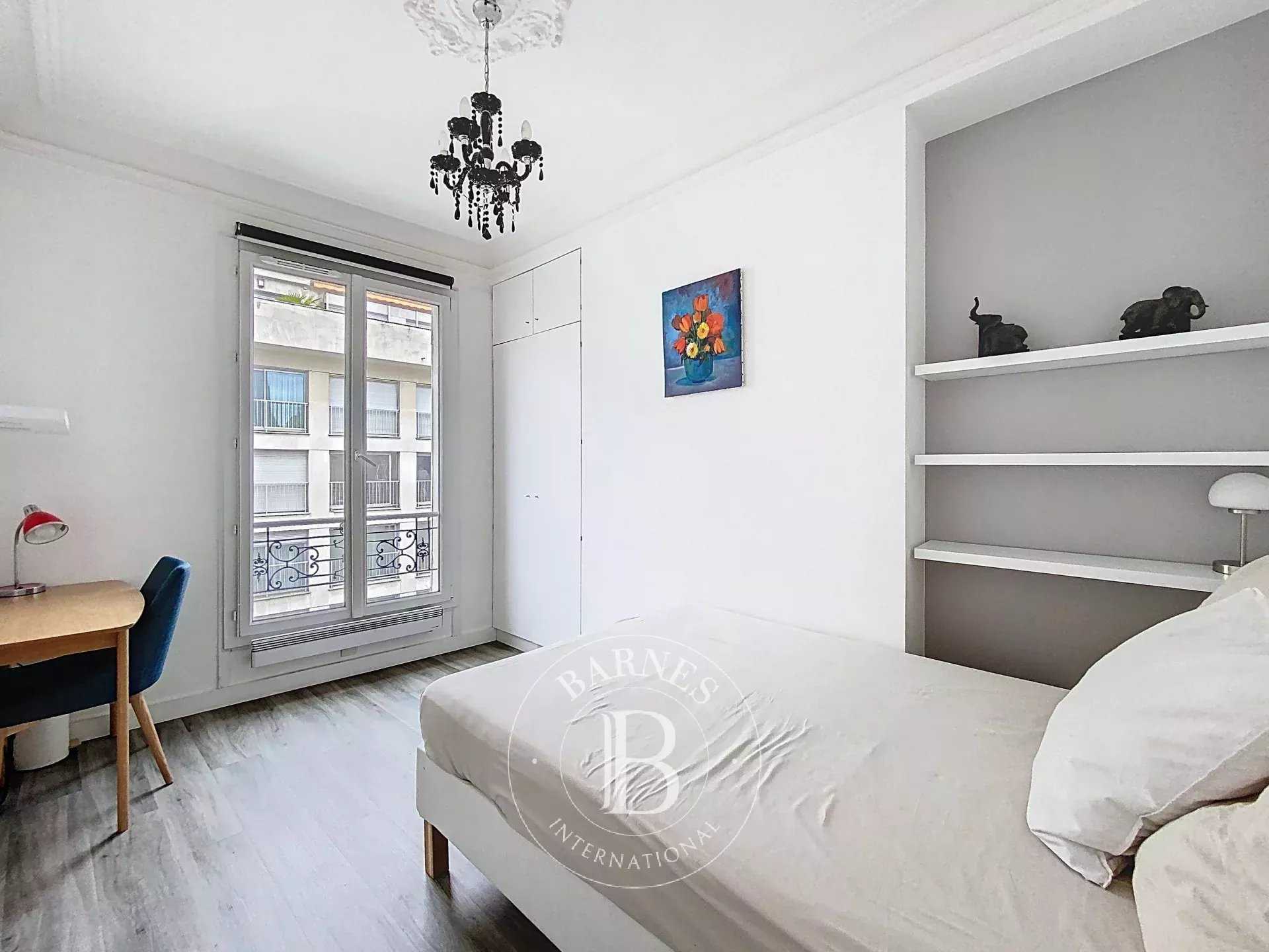 Paris  - Apartment 3 Bedrooms