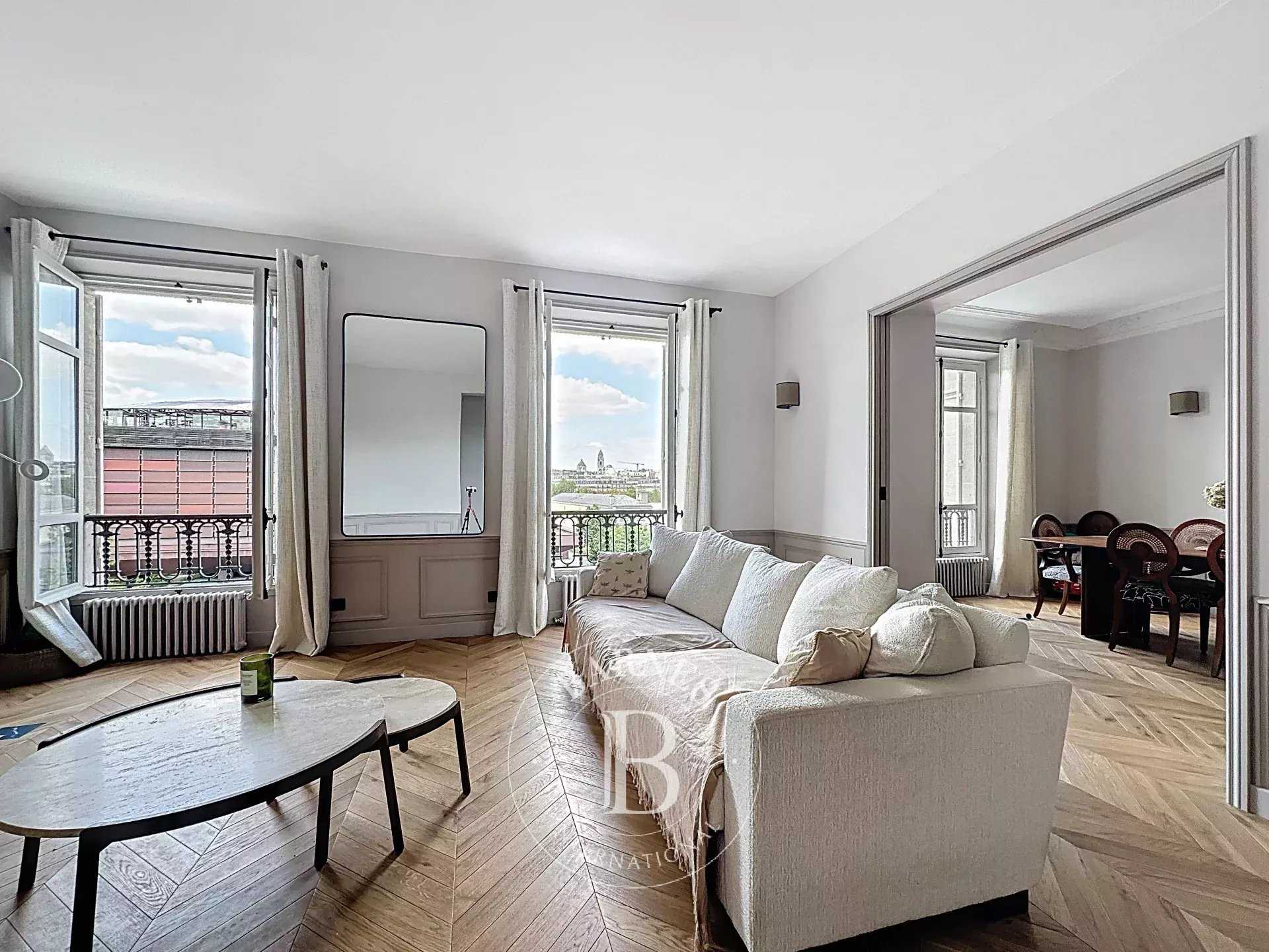 Paris  - Apartment 2 Bedrooms