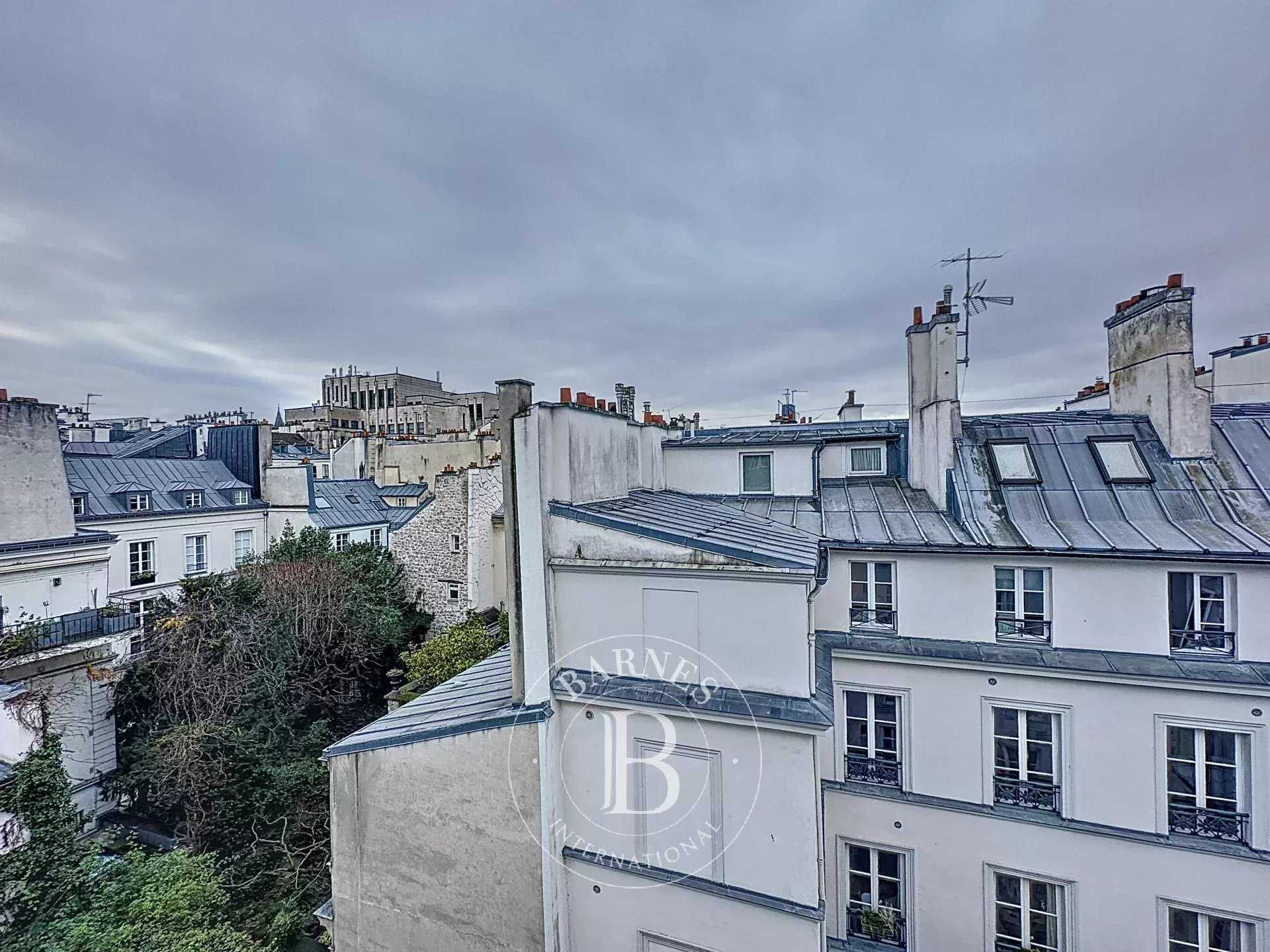Paris  - Appartement 2 Pièces, 1 Chambre