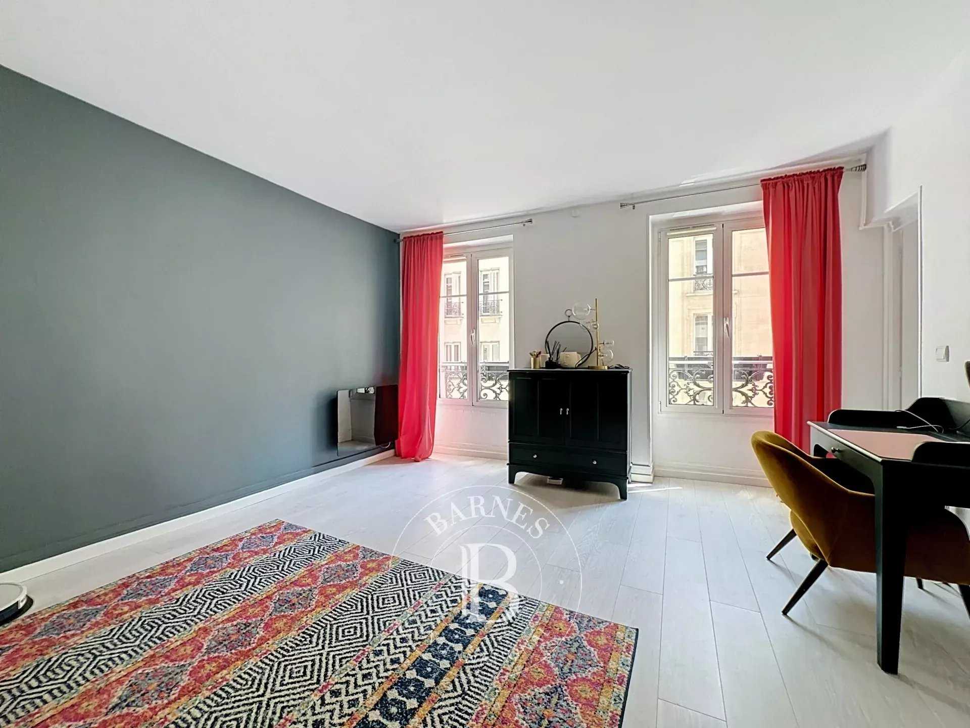 Paris  - Piso 2 Cuartos, 1 Habitacion