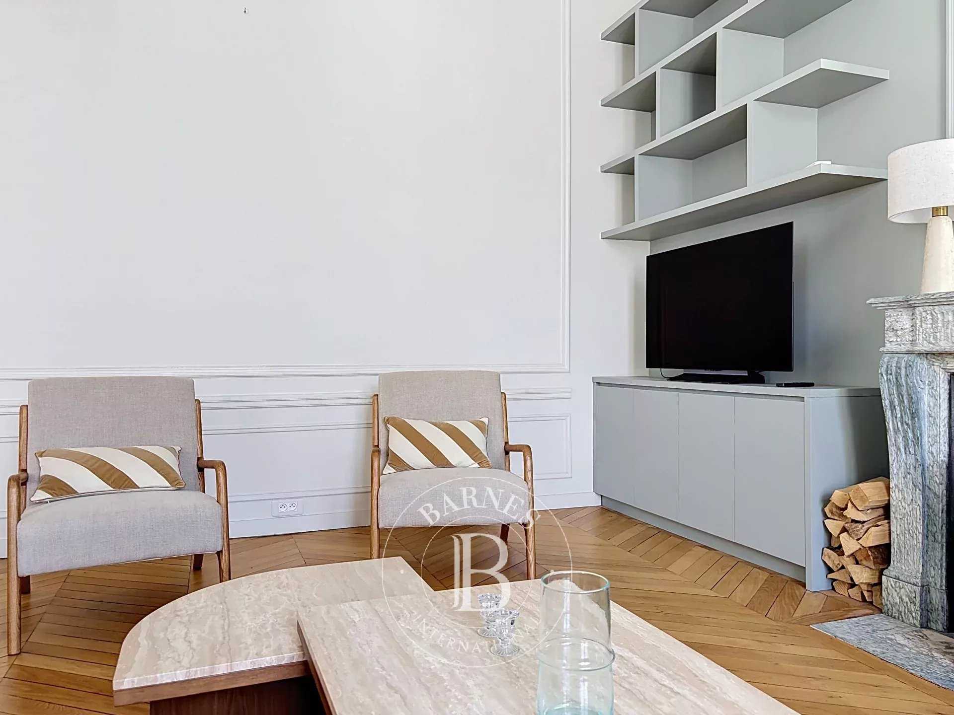 Paris  - Apartment 3 Bedrooms