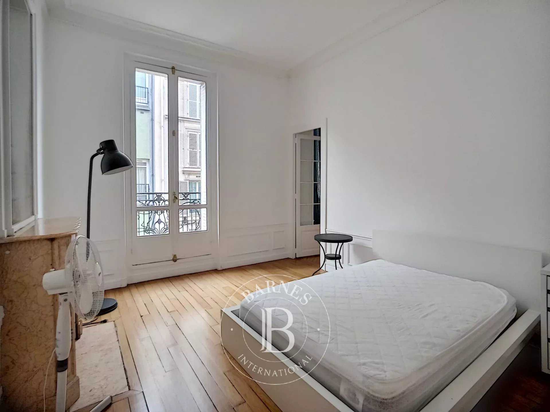 Paris  - Piso 6 Cuartos 4 Habitaciones