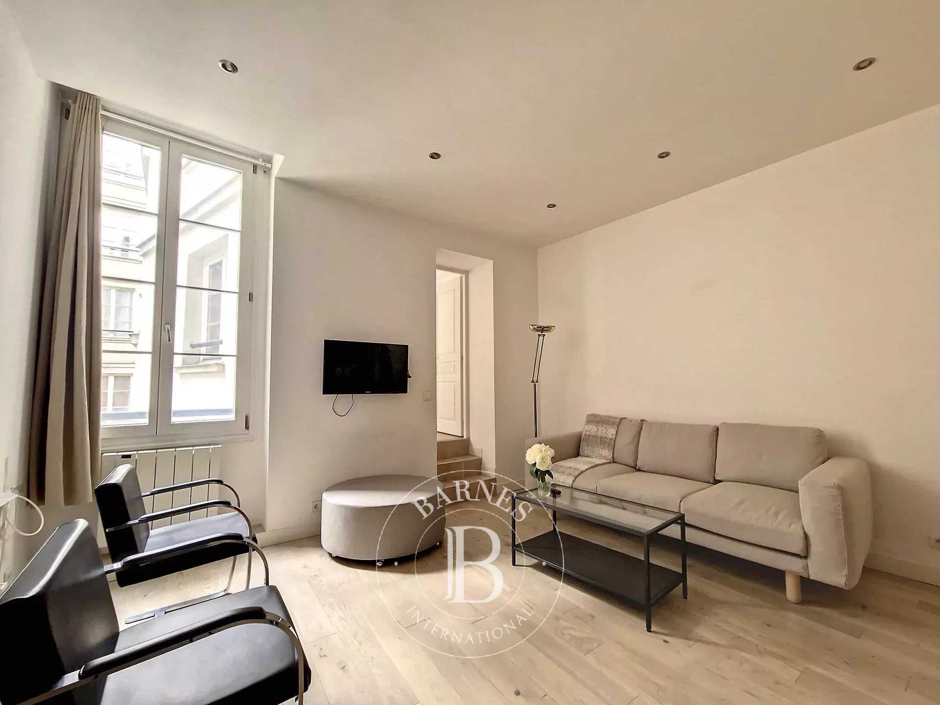 Paris  - Appartement 2 Pièces, 1 Chambre