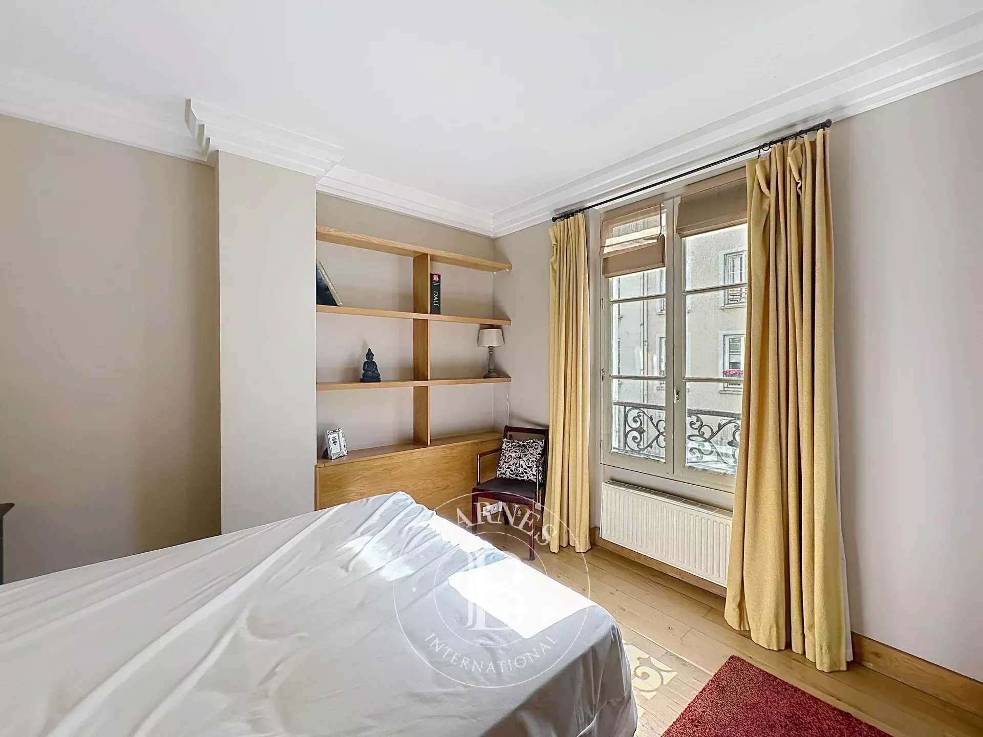 Paris  - Apartment 2 Bedrooms