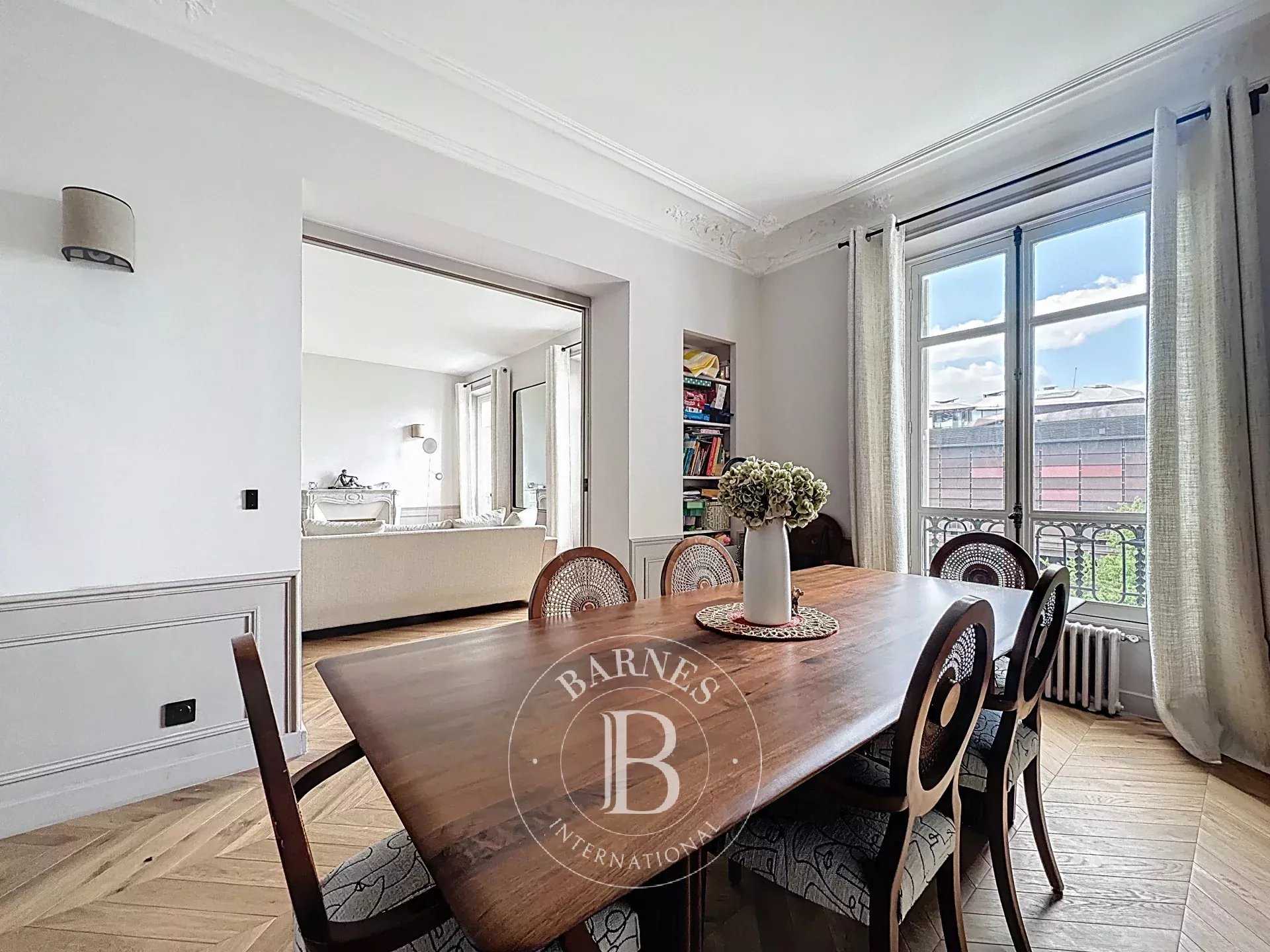 Paris  - Apartment 2 Bedrooms