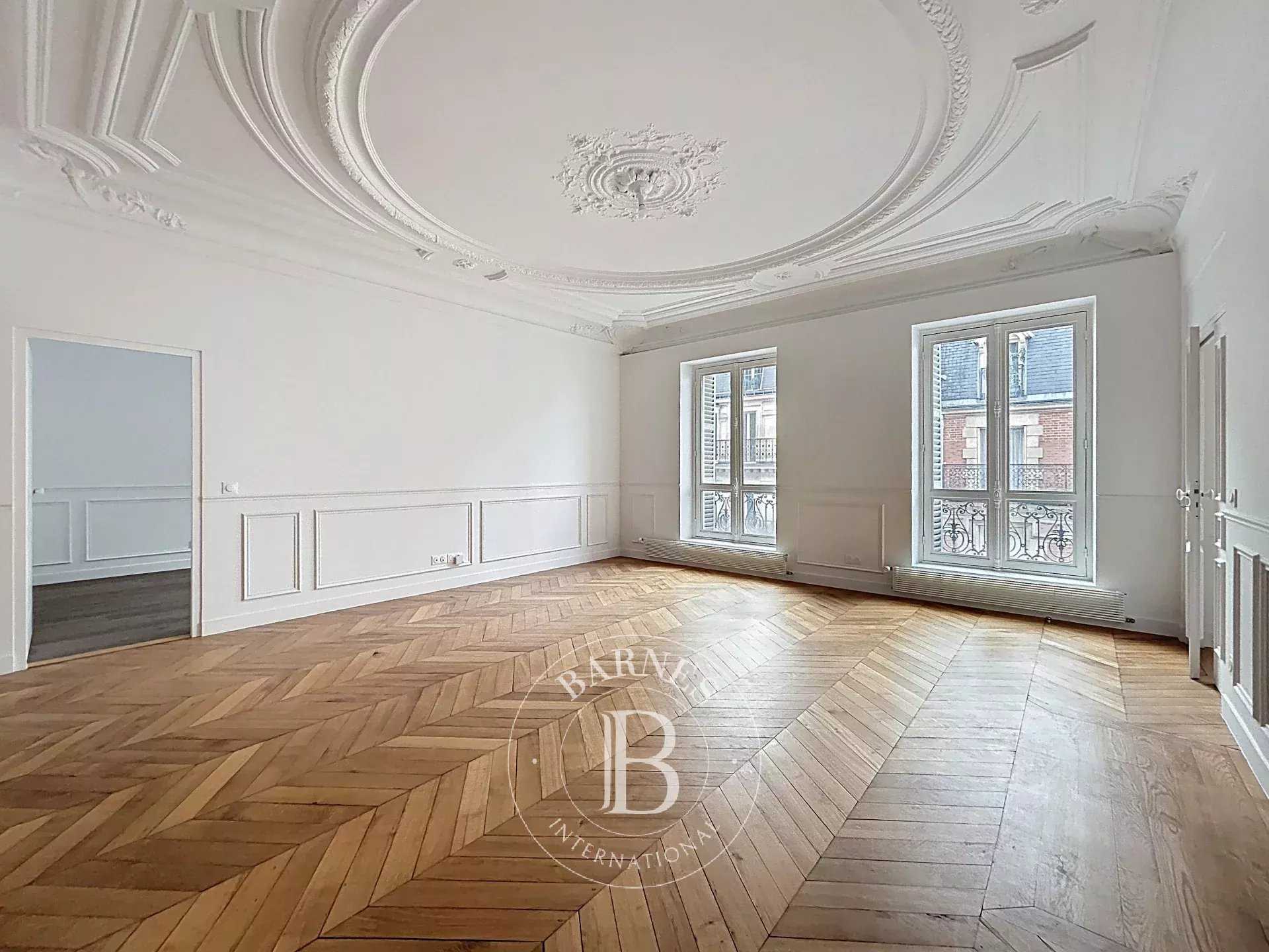 Paris  - Appartement 4 Pièces 3 Chambres