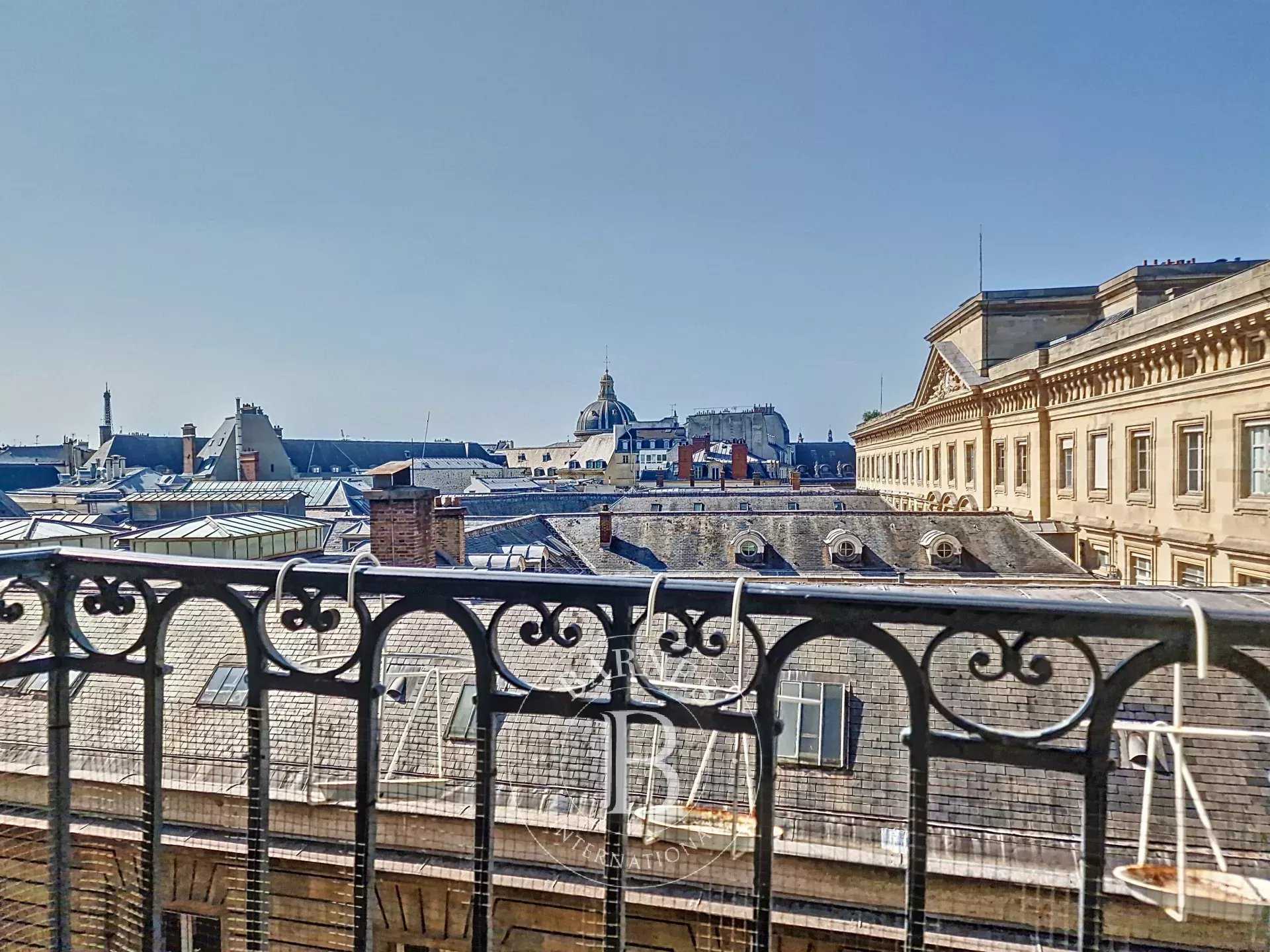 Paris  - Appartement 2 Pièces, 1 Chambre