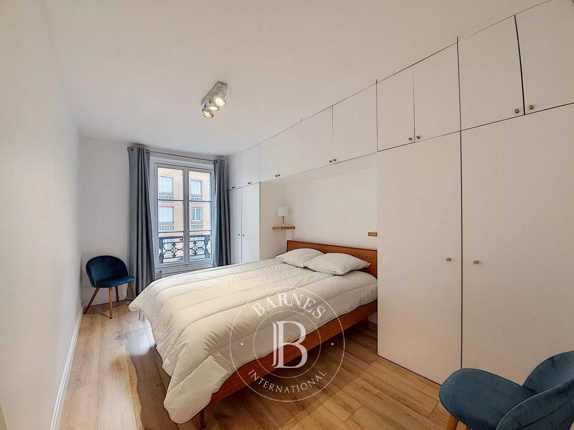 Paris  - Appartement 3 Pièces 2 Chambres