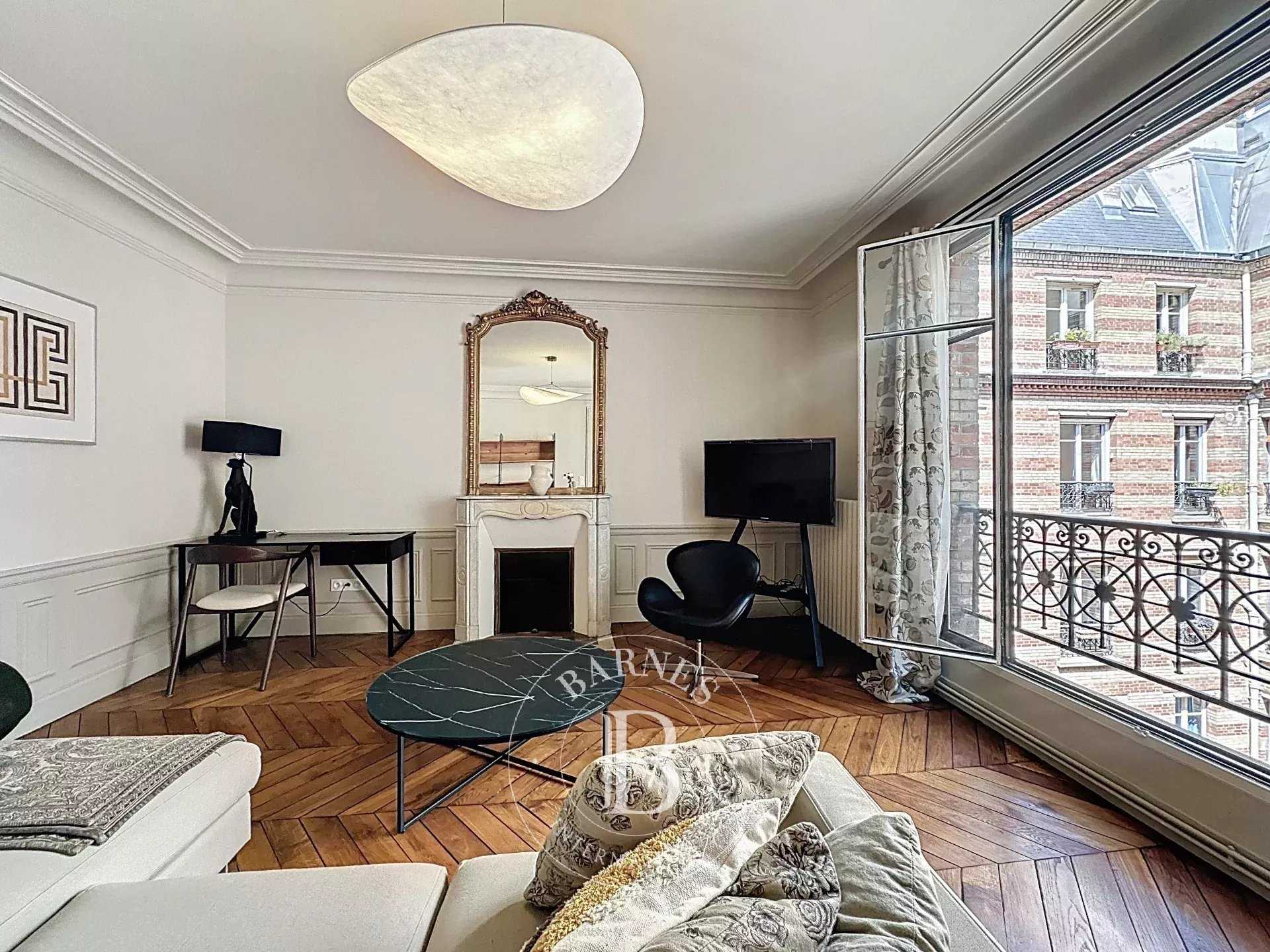 Appartement Paris 75007  -  ref 85982845 (picture 3)