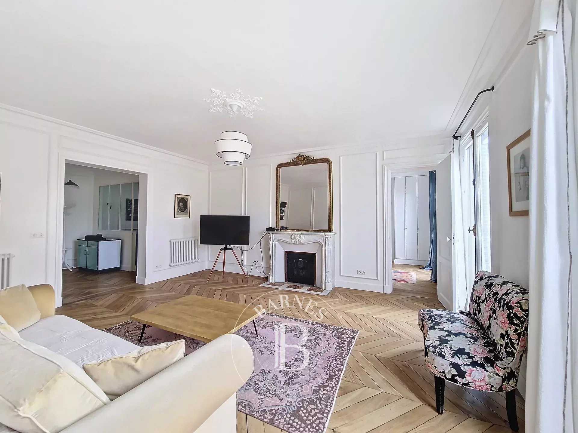 Apartment Paris 75005  -  ref 84807830 (picture 1)