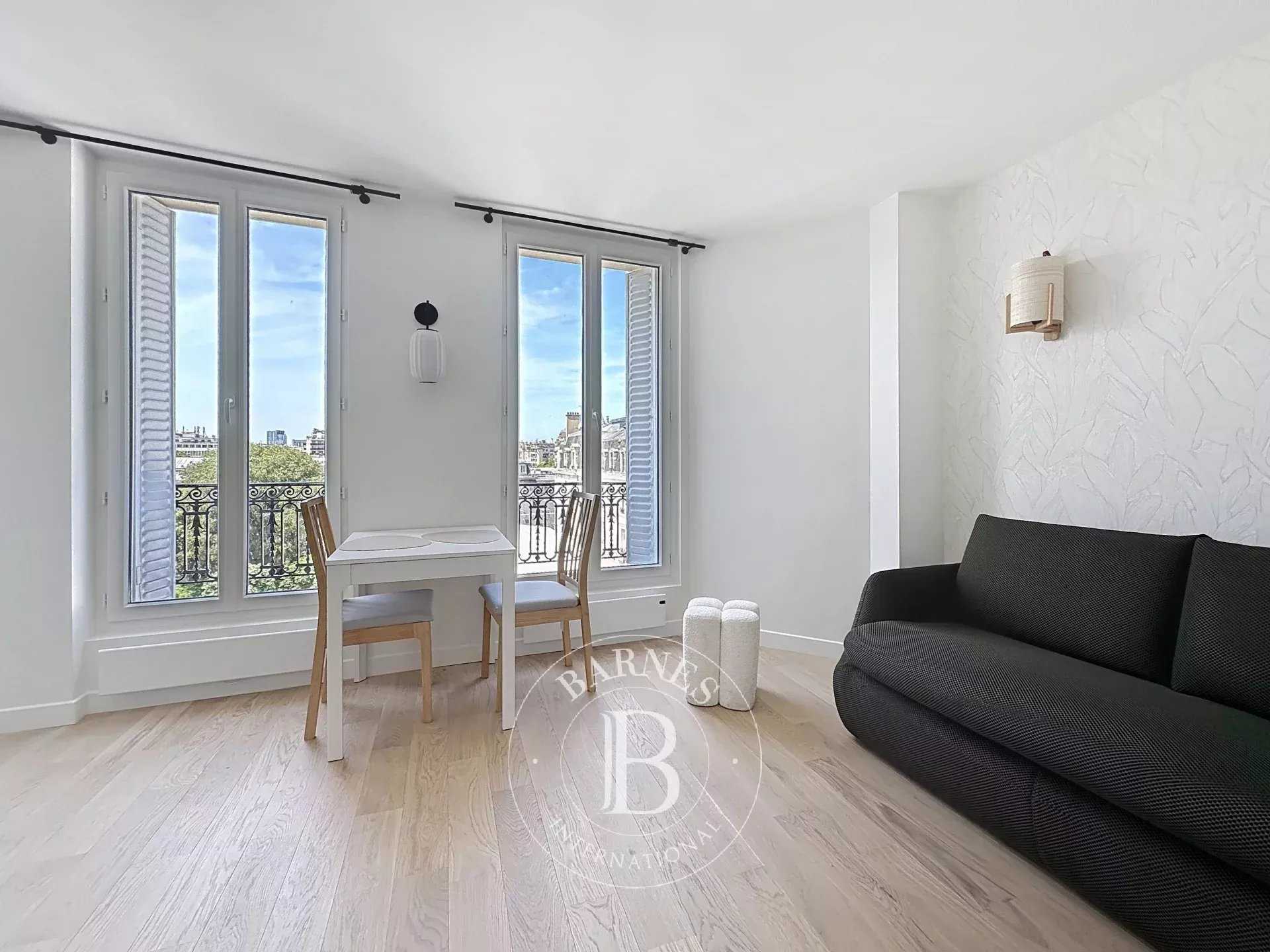 Appartement Paris 75007  -  ref 85938031 (picture 1)