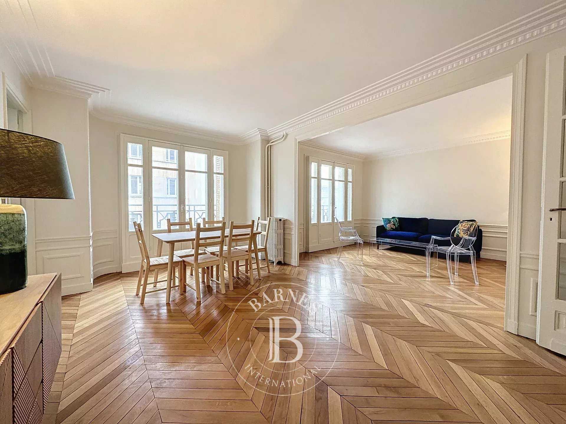 Appartement Paris 75007  -  ref 83942832 (picture 1)
