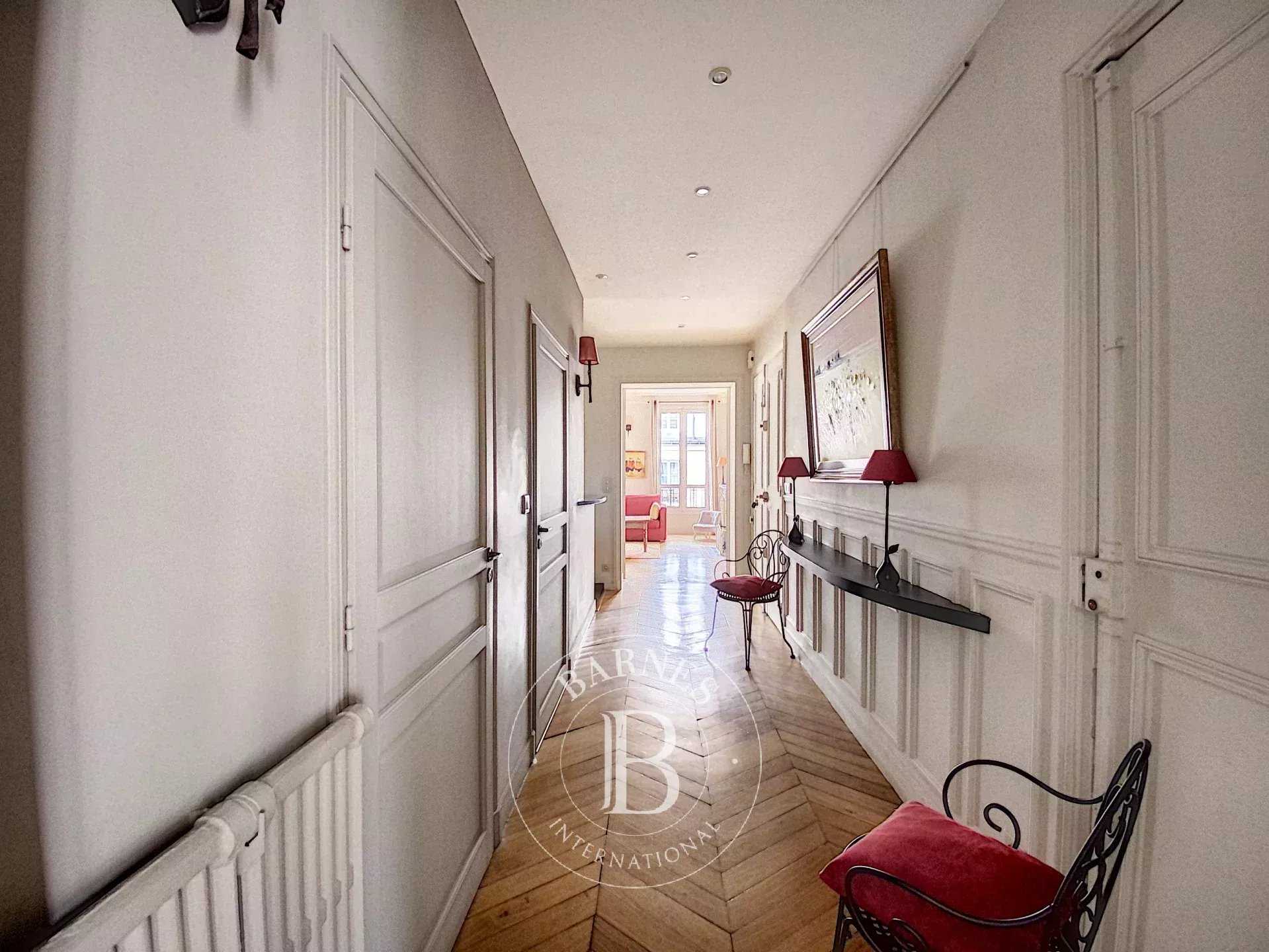 Appartement Paris 75007  -  ref 5398110 (picture 2)