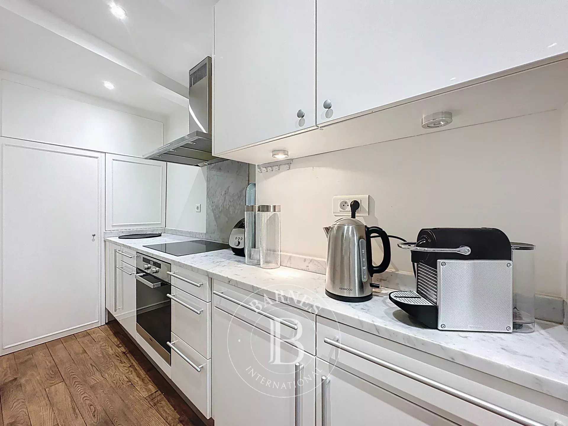 Appartement Paris 75007  -  ref 85680905 (picture 3)