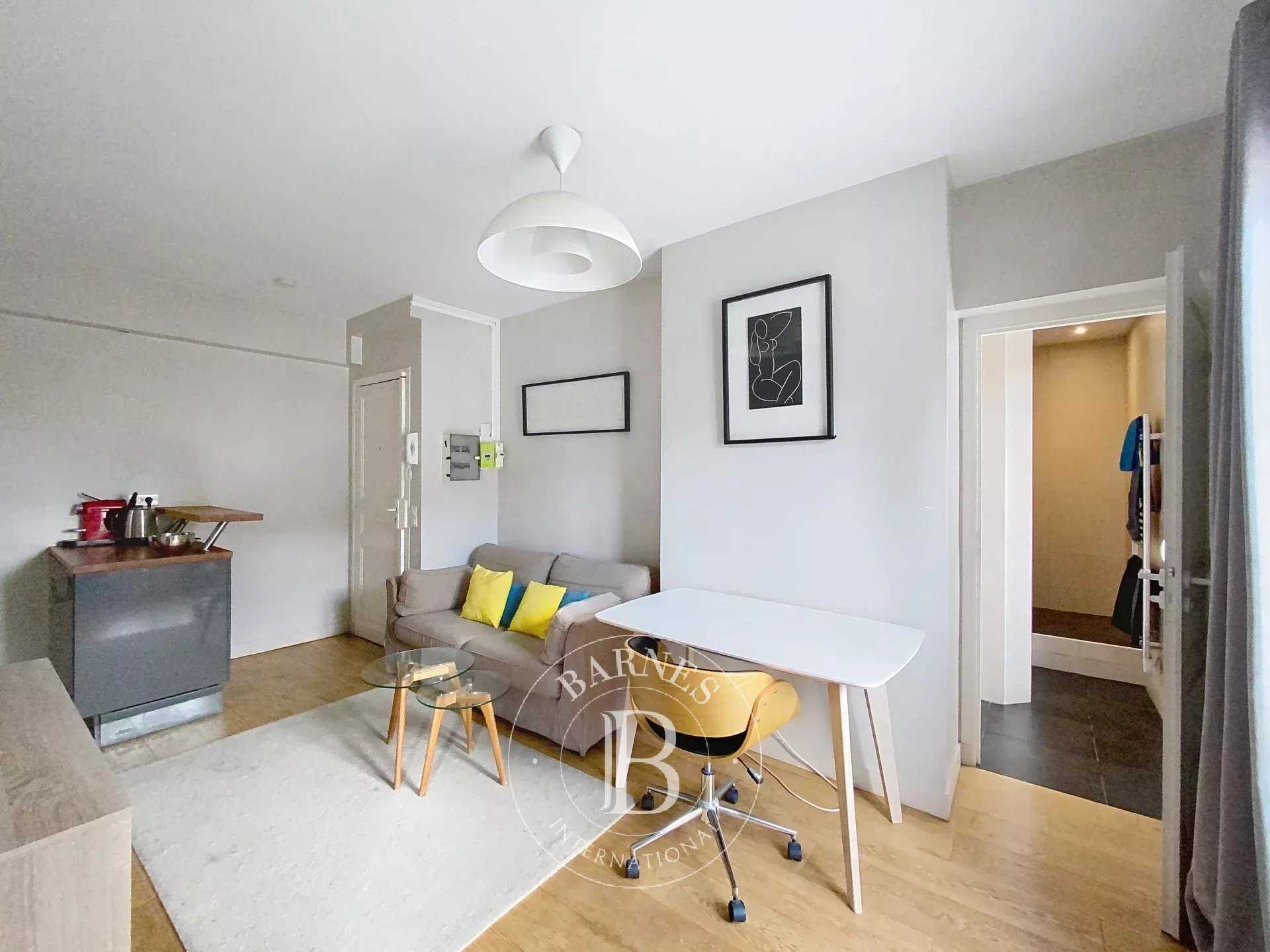 Appartement Paris 75006  -  ref 85765977 (picture 1)