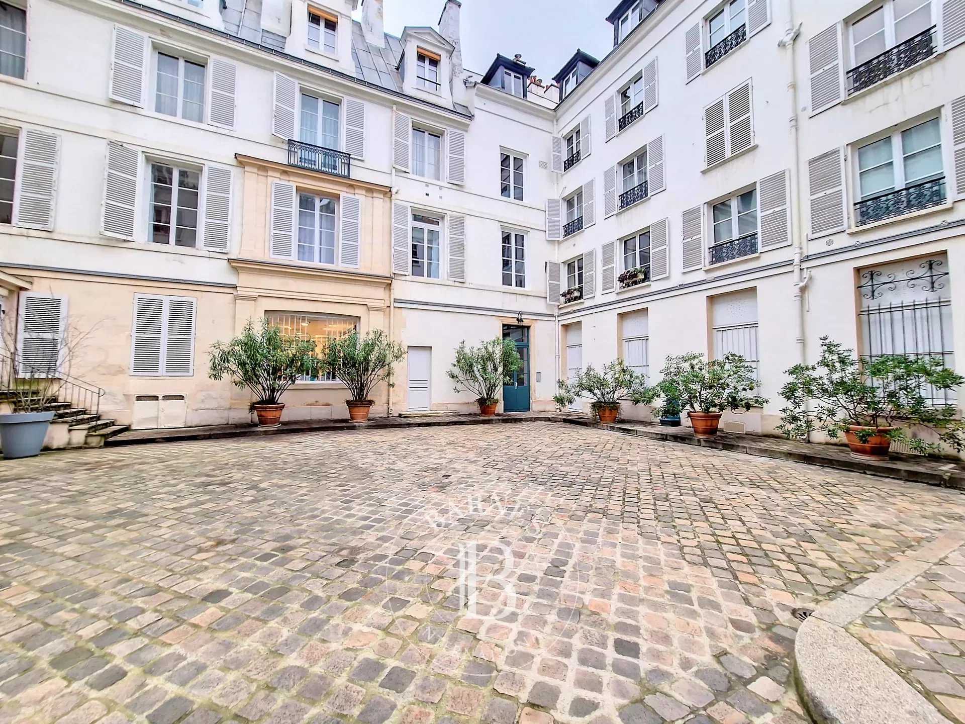Apartment Paris 75006  -  ref 84319729 (picture 1)