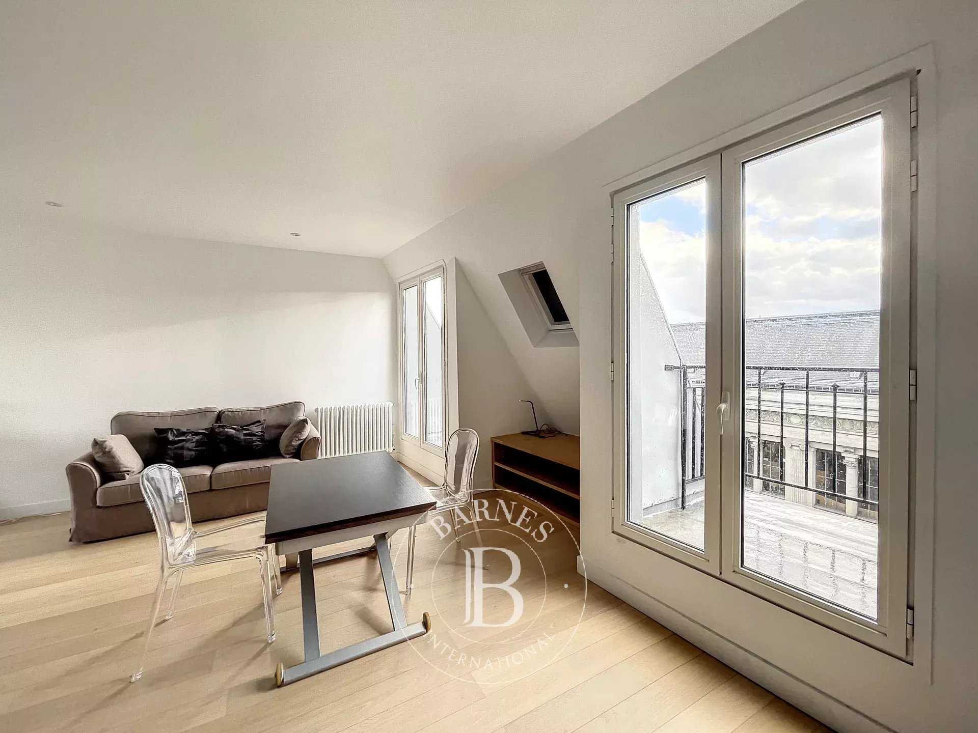 Apartment Paris 75006  -  ref 83052942 (picture 1)