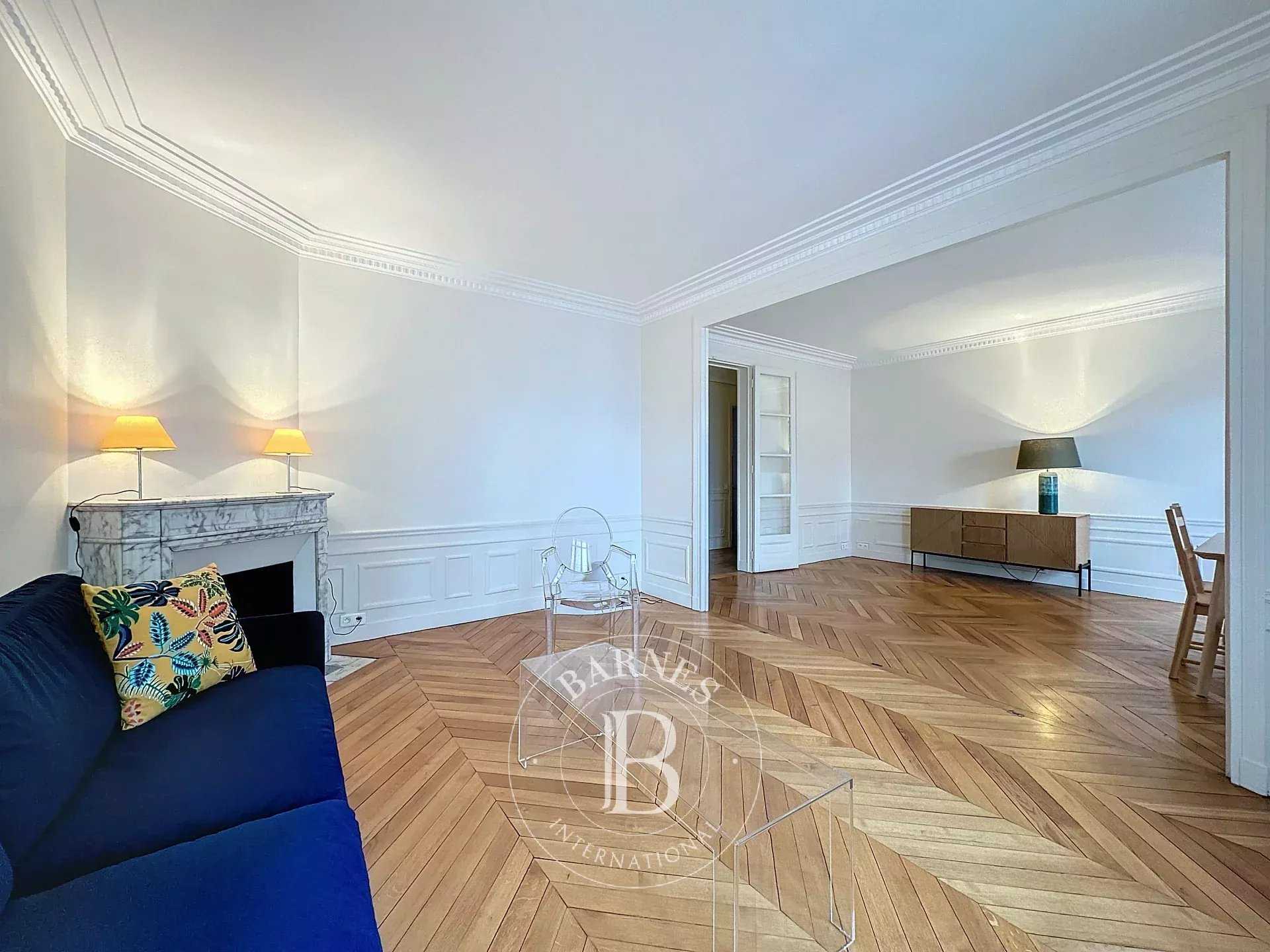Appartement Paris 75007  -  ref 83942832 (picture 3)