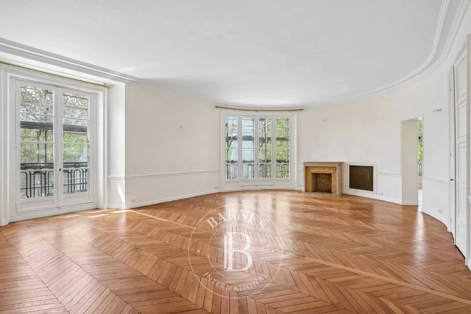 Appartement Paris 75007  -  ref 86922282 (picture 1)
