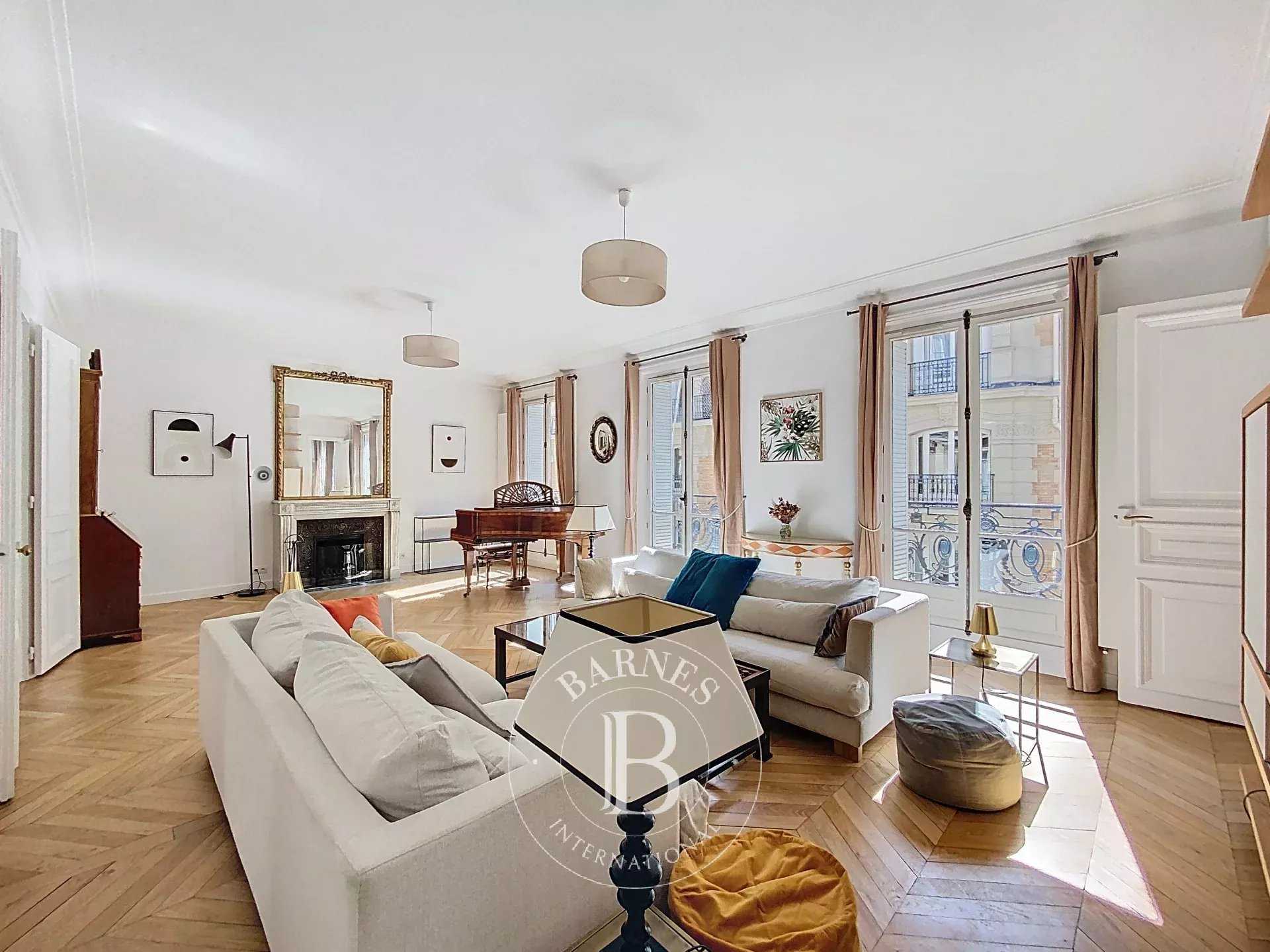 Apartment Paris 75006  -  ref 86180205 (picture 1)